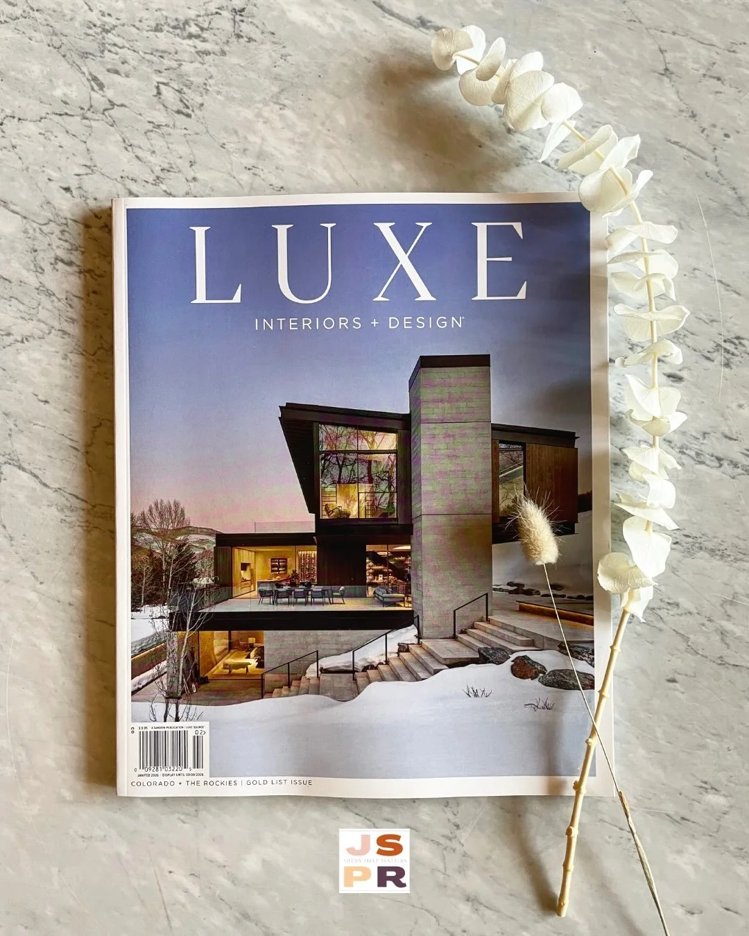 We love a print feature! 😍 Thank you so much @luxemagazine for featuring ✌🏼JSPR clients in your Jan/Feb Wellness issue, out now. The beautiful work of @studio_mesa and @chalet__design is showcased in this special national issue 🫧🌿 ✏️ @kellybadal
