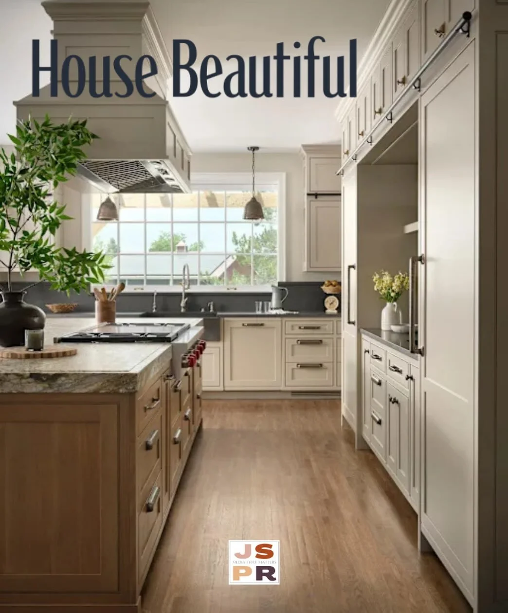 Thank you @housebeautiful for including kitchen design tips from @ccekle of @c2designco 🤍 Link in stories 🔗 ✏️ @shelbydeeringwriter 📸 @ericlucerophoto