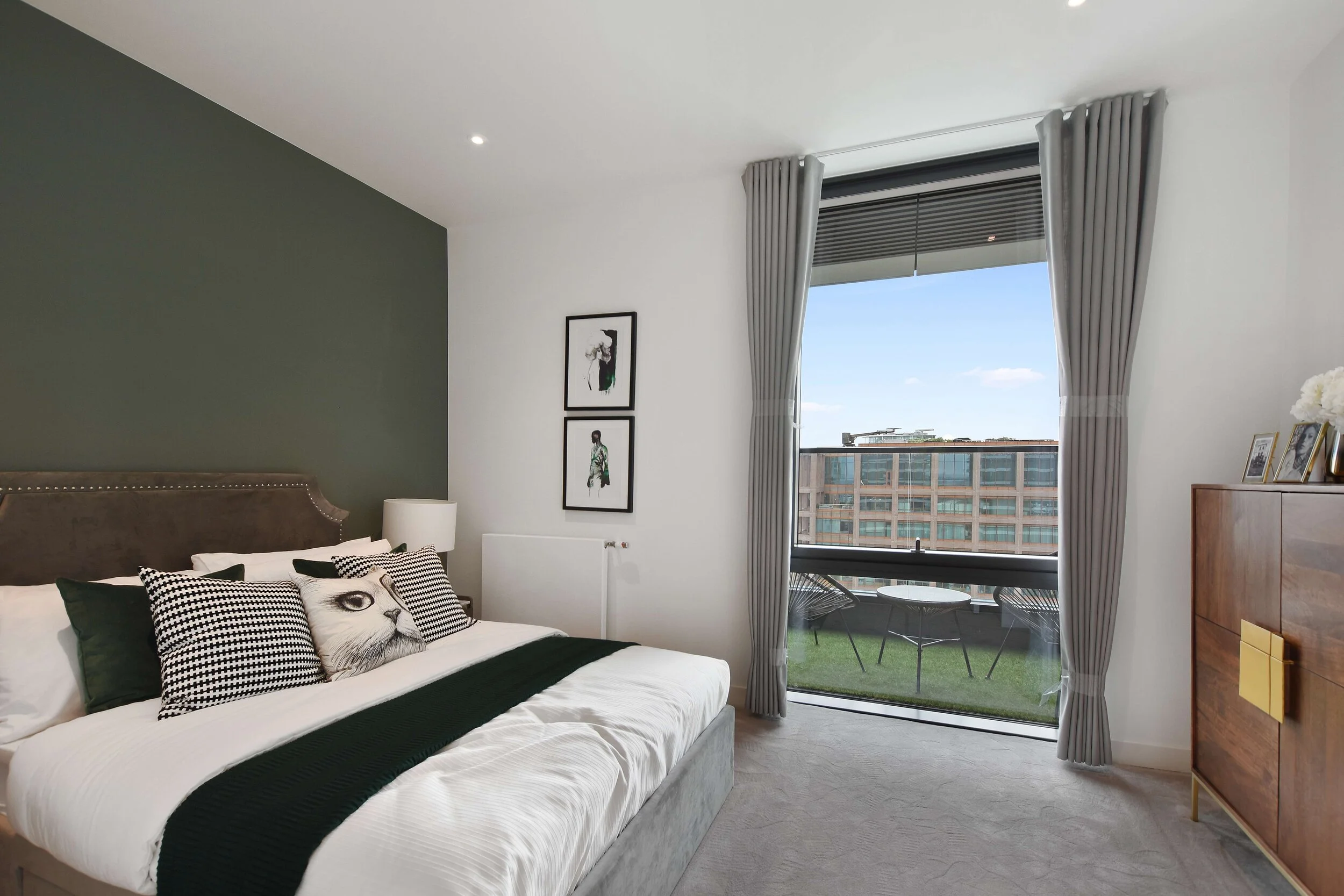Bedroom .jpg