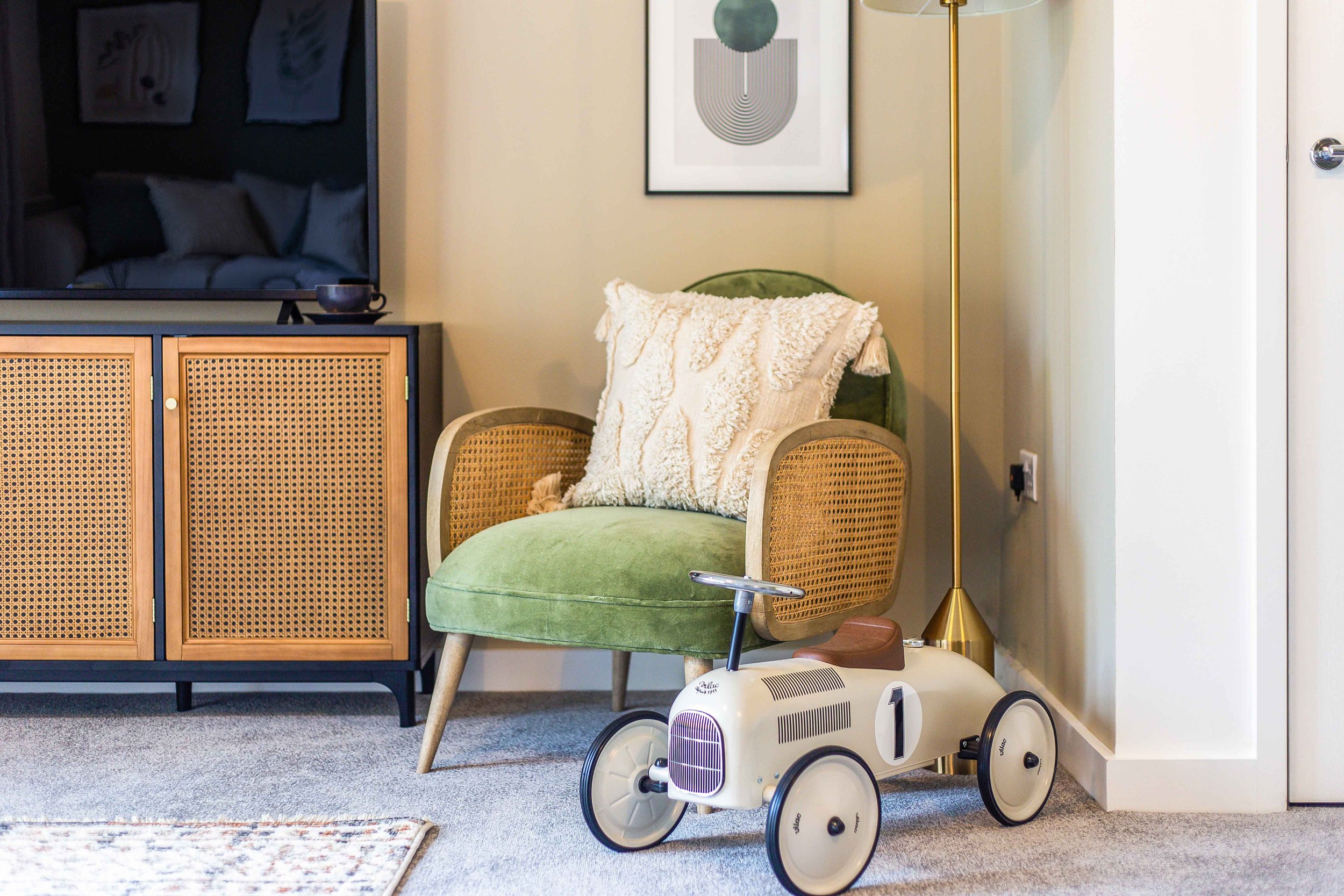 Violet Cross — Oasis Interior Design