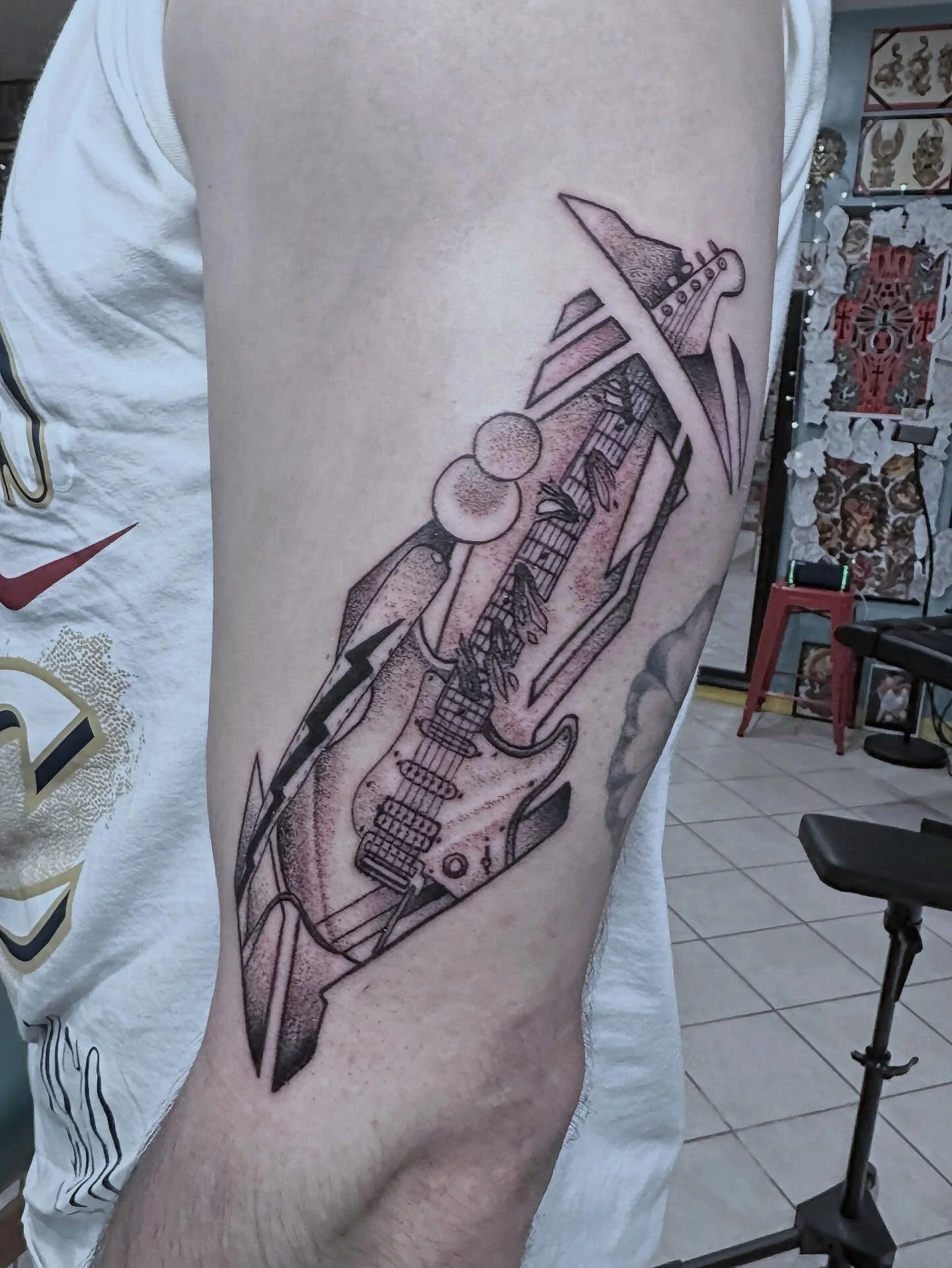 Got to tattoo this Fender Stratocaster on the one and only #99 Spencer Strider of the Atlanta Braves.