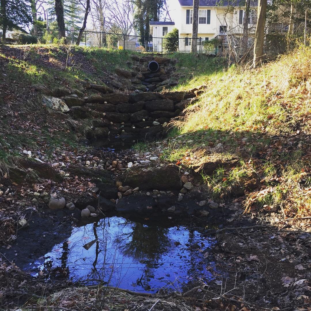 Outfall work at buttonwood trail #teamworkmakesthestreamwork #streamteam #severnriver #paydirtllc