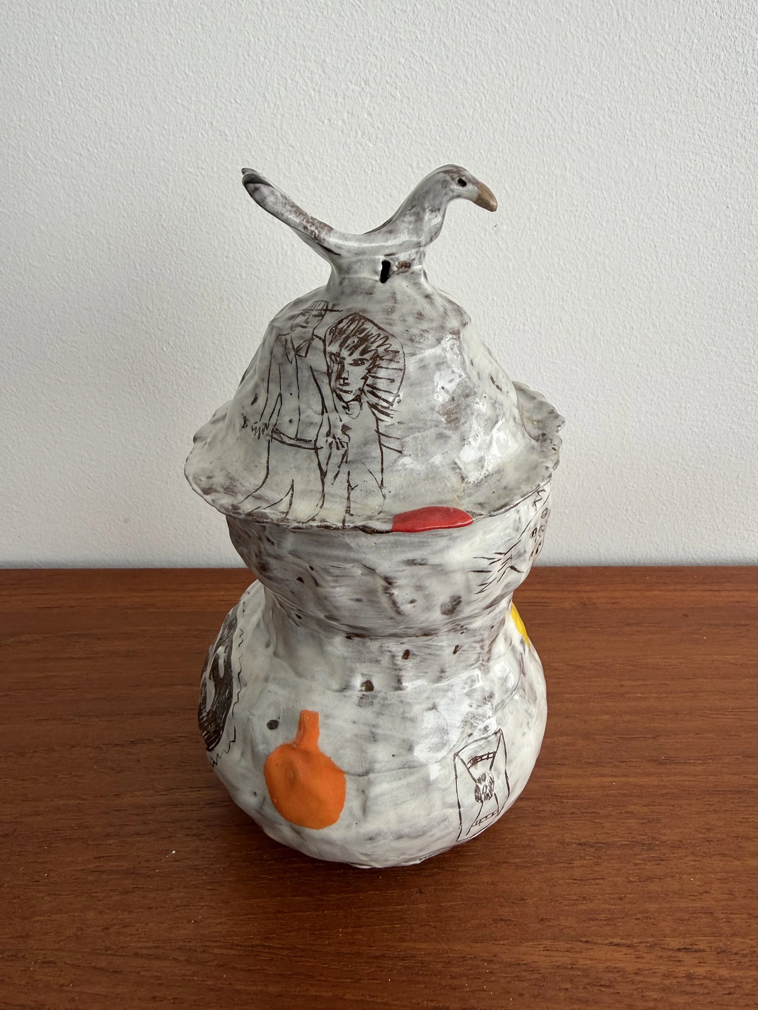 Yeonsoo Kim,
Missing Home,
8 x 4 x 4,
Red clay, underglaze,,
2020
Gift from artist
