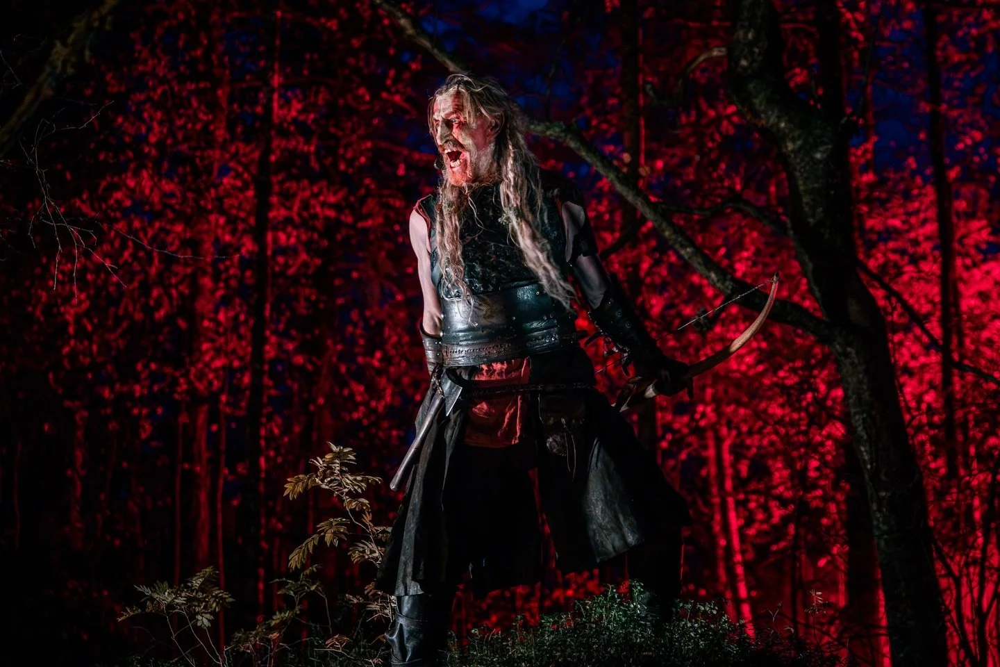 🎬 Kalevala: Kullervon tarina &mdash; behind the scenes part 2. 

See previous post for details / Edellisess&auml; postauksessa lisemmin h&ouml;pin&ouml;it&auml;! 

TEATTEREISSA T&Auml;N&Auml;&Auml;N! 🔥⚔️

#kalevala #kullervontarina #filmstills #sti