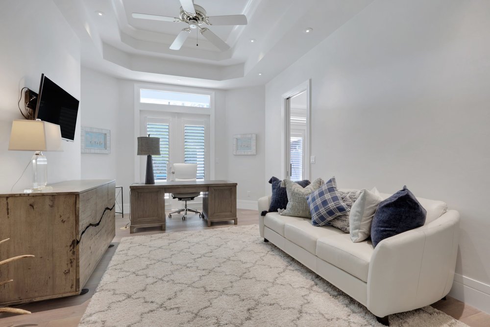 signal-house-builders-luxury-condo-renovation-marco-island-gordon-office-1.jpg