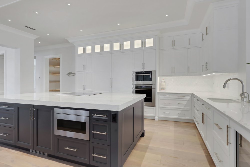 signal-house-builders-luxury-condo-renovation-marco-island-gordon-kitchen-1.jpg