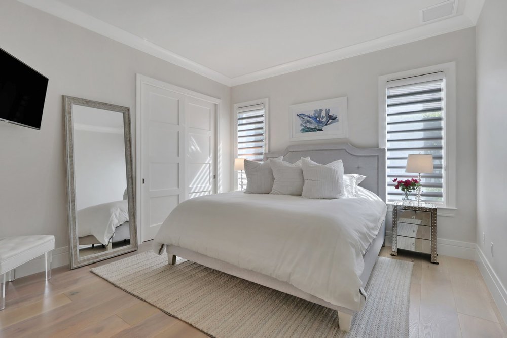 signal-house-builders-luxury-condo-renovation-marco-island-gordon-bedroom-10.jpg