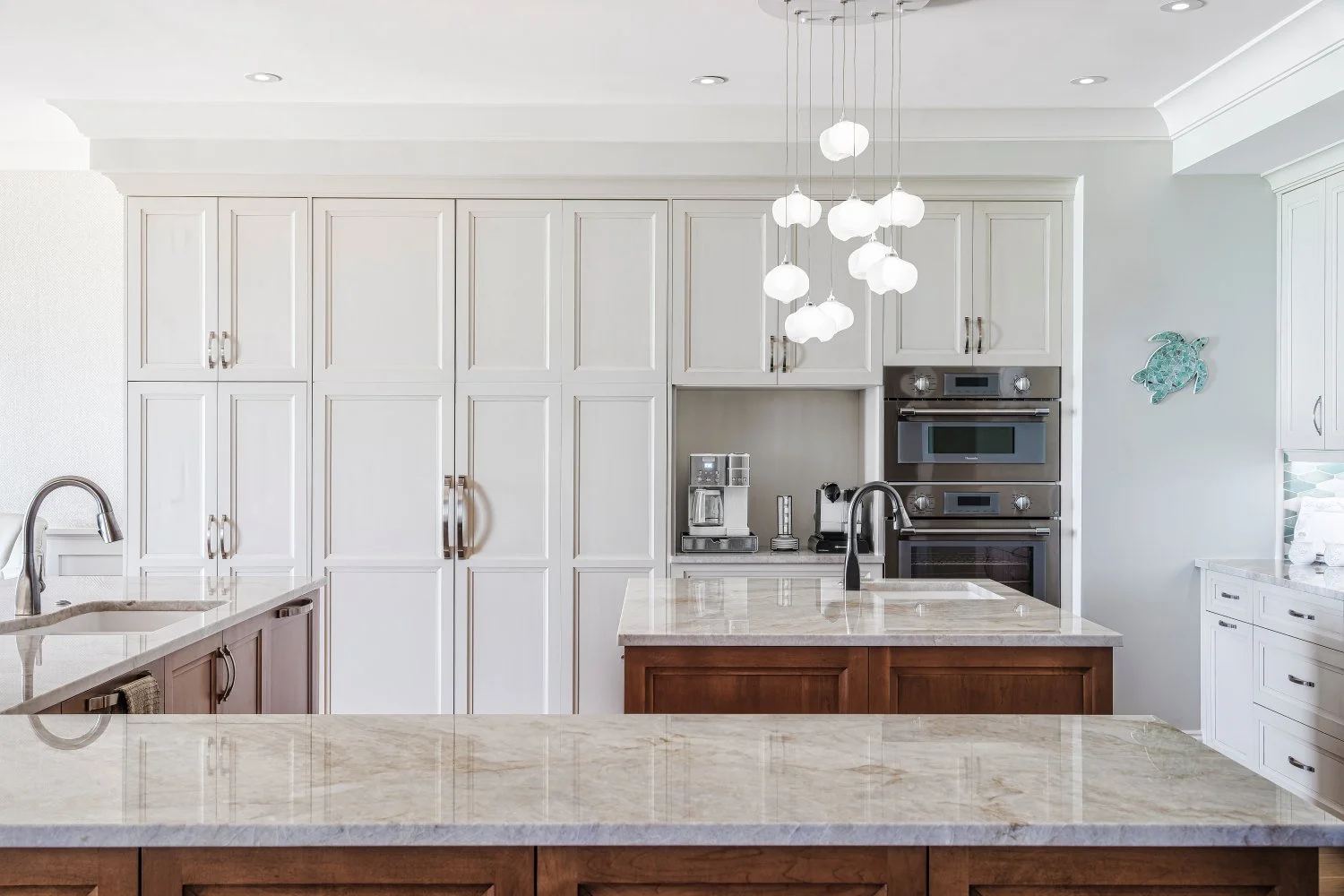 signal-house-buillders-luxury-condo-renovation-veracrus-cape-marco-kitchen(8).JPG