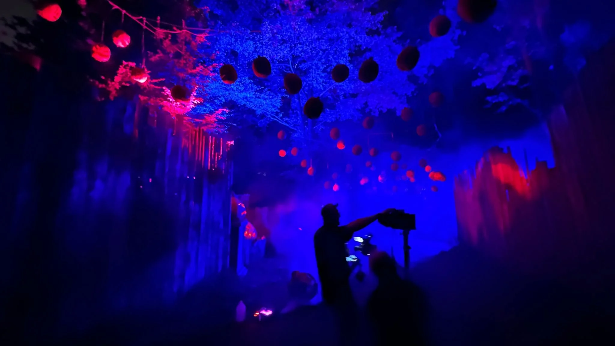 haunted-attraction-video-production-behind-the-scenes-lighting.jpg