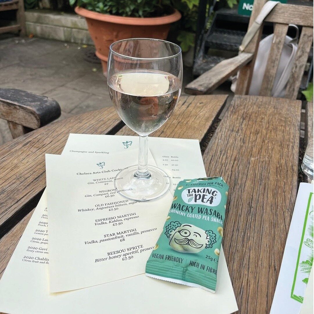 Wacky Wasabi and a glass of wine.. could there be anything more peafect?! Find it at @chelseaartsclub! 
-
-
-
-
 #takingthepea #healthfood #foodinsp #vegan #vegetarianrecipes #friendsnotfood #recipeideas #foodie #foodstagram #driedpeas #healthyeating