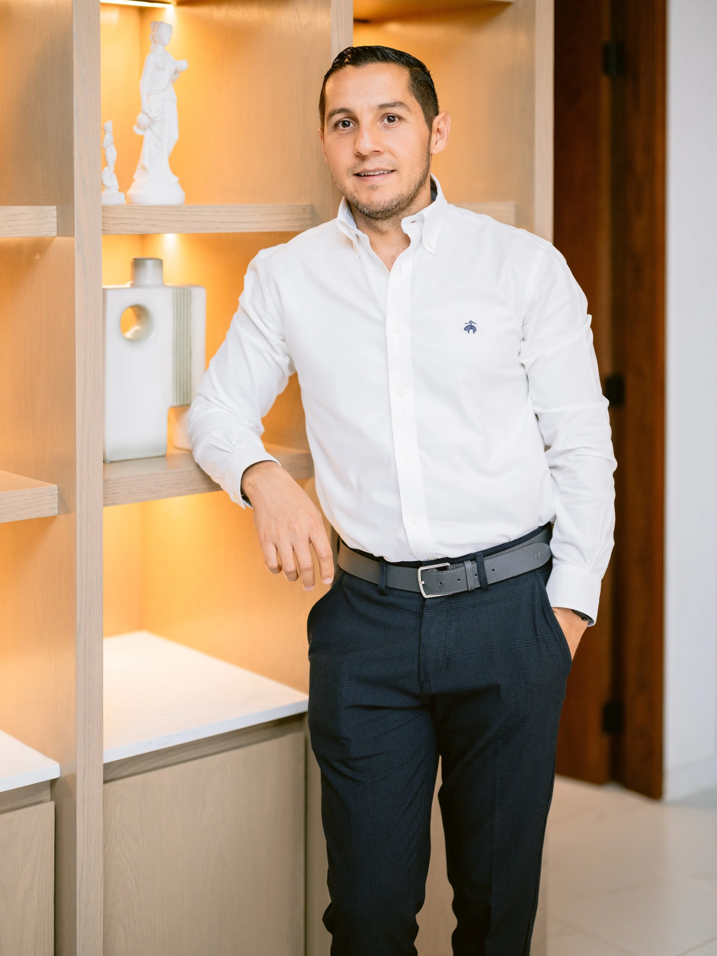&bull;FELIZ D&Iacute;A DEL ARQUITECTO&bull;
01&mdash;&mdash;&mdash;-OCTUBRE&mdash;&mdash;&mdash;-2026
Felicitaciones a nuestro fundador @arqsalvadorhv 
Gracias a todos los clientes que nos apoyan 
Para seguir creciendo, y convertir sus sue&ntilde;os 
