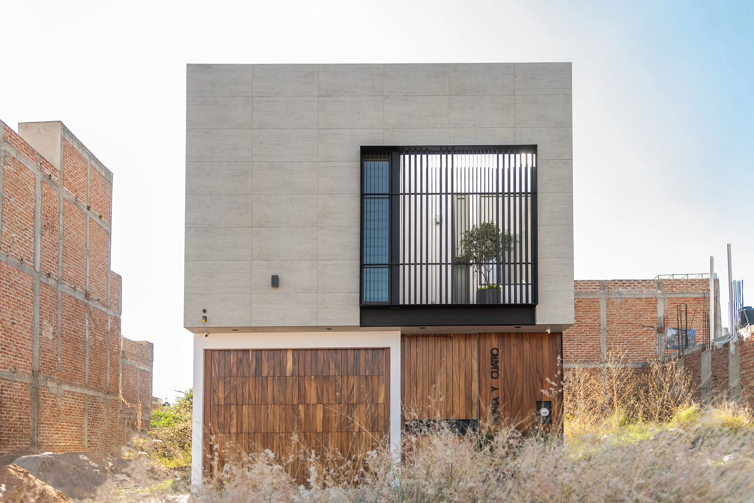 CASA GONZALEZ