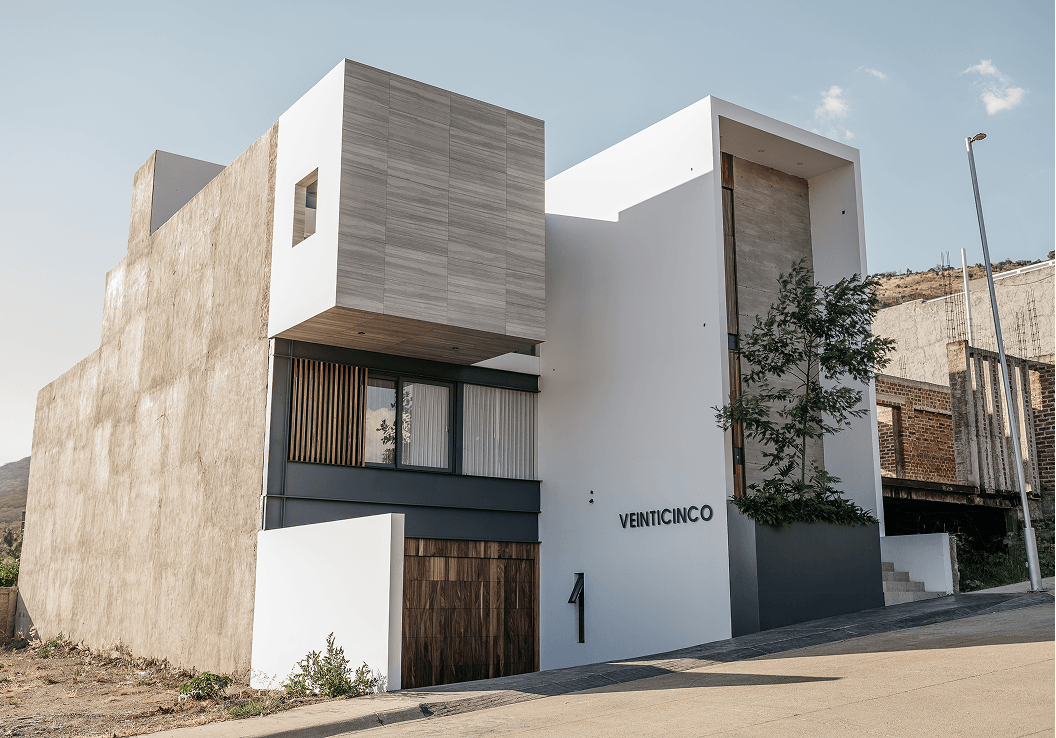 CASA EVEREST