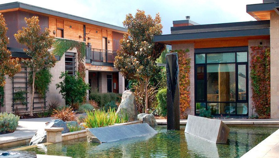 Bardessono-Courtyard-Spa-St-Helena-Napa-889x506.jpg