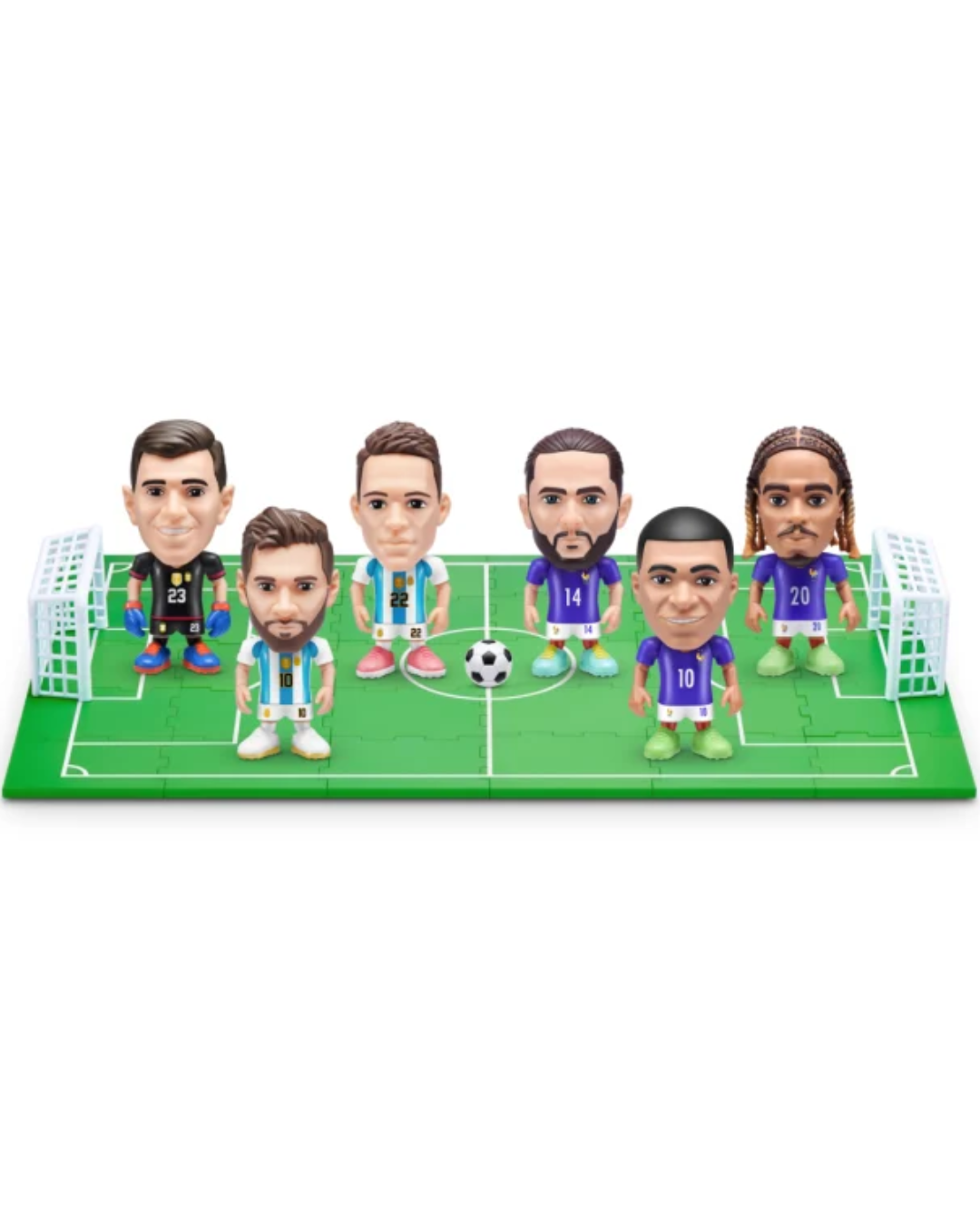 FIFA WORLD CUP™ Ballers Series 1 Mystery Ball figurines on the pitch