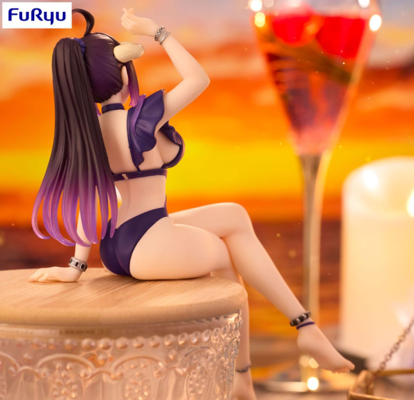 Overlord PVC Statue - Albedo Dark Purple Swimsuit 16cm