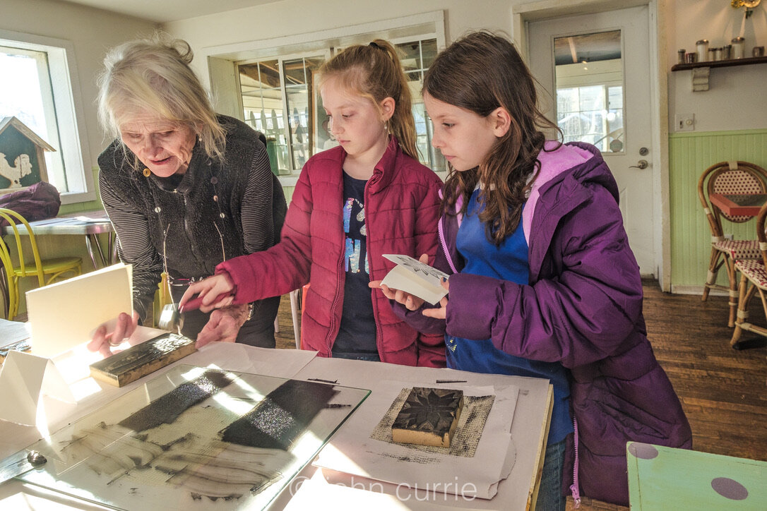 The Kitchenette hosted The Civic, partnered with the Marbletown Arts Association for a Kids Printmaking Card and Gift program the day of the tree lighting in 2018. Artist Sarah Draney with two participants.