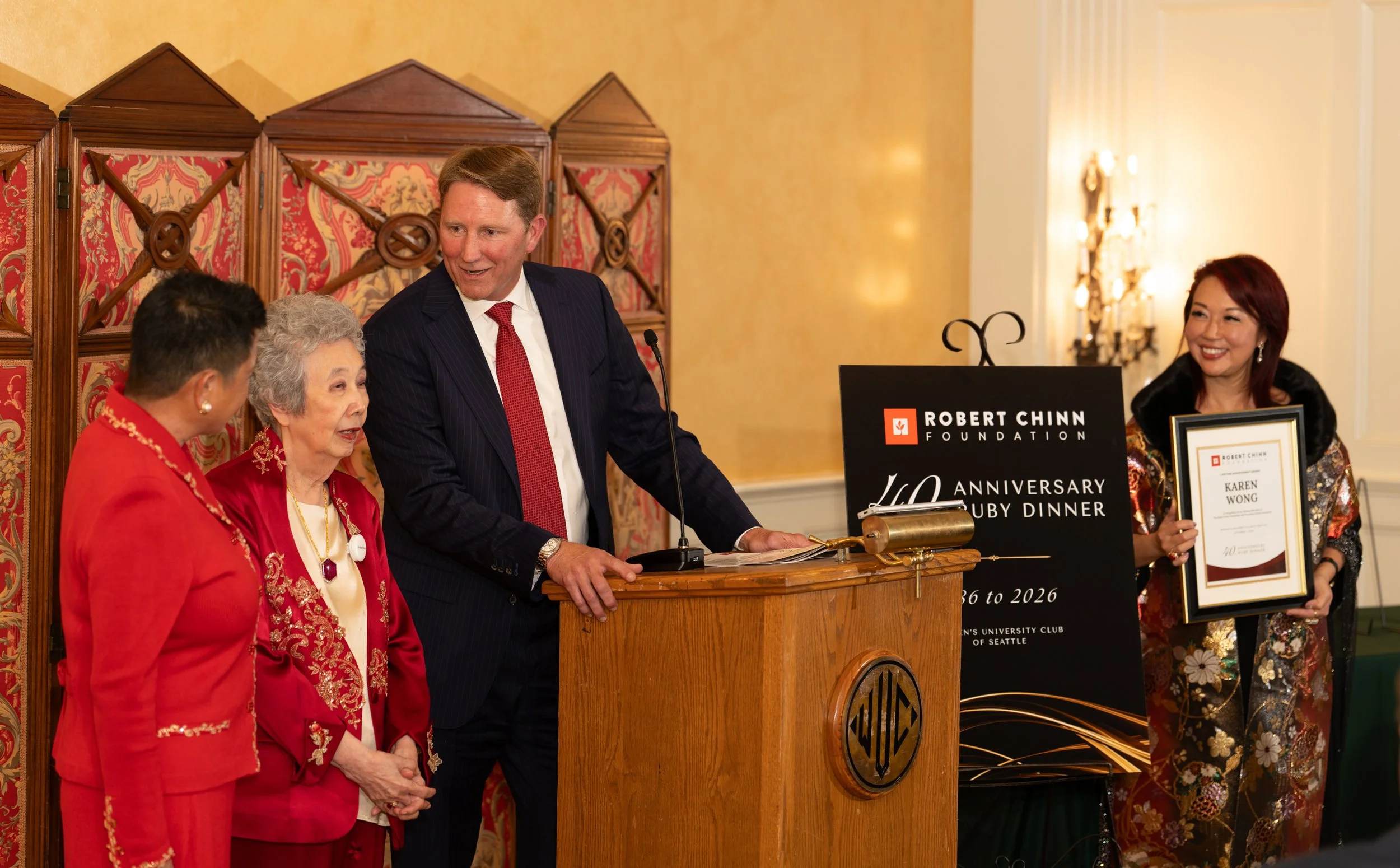 robert-chinn-foundation-seattle-anniversary-event-photographer-09680.jpg