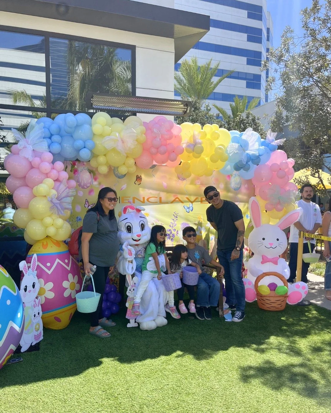 It was a spring weekend to remember at The Enclave. 🌸✨

We kicked things off with a Paint &amp; Sip on Friday night and then kept the fun going on Saturday at our Easter Egg Hunt. 🐣💐

Weekends like this are what it&rsquo;s all about. 💛

#visitthe