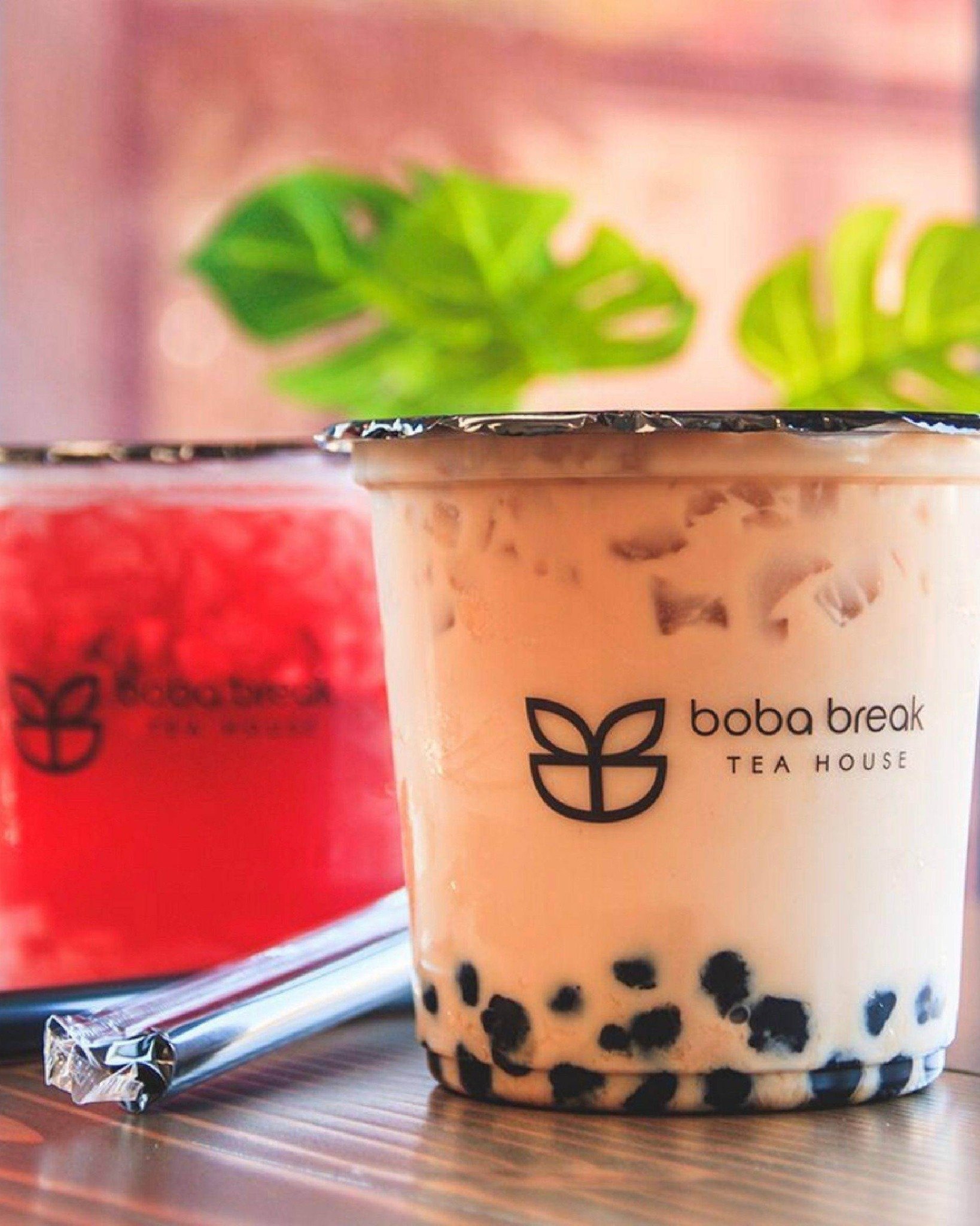 Your daily treat just got better. 🧋 @bobabreakteahouse has a sweet sip for everyone to love!

#visittheenclave #losangeles #enclavela