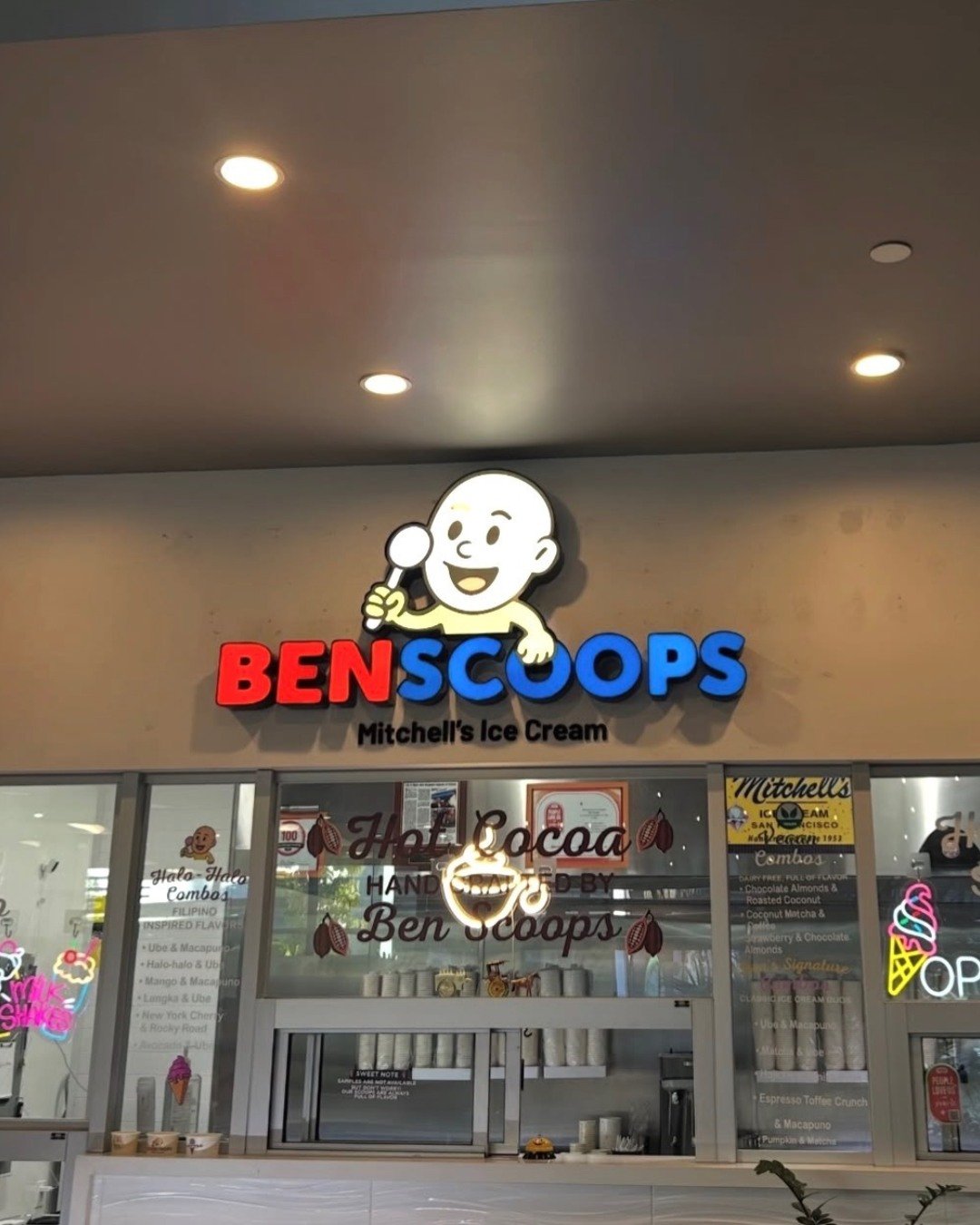 Good friends 🤝 good scoops

Tag the friend you&rsquo;re splitting a scoop run with at @benscoopsicecream. 🍦✨

📸: @curiousinlosangeles
