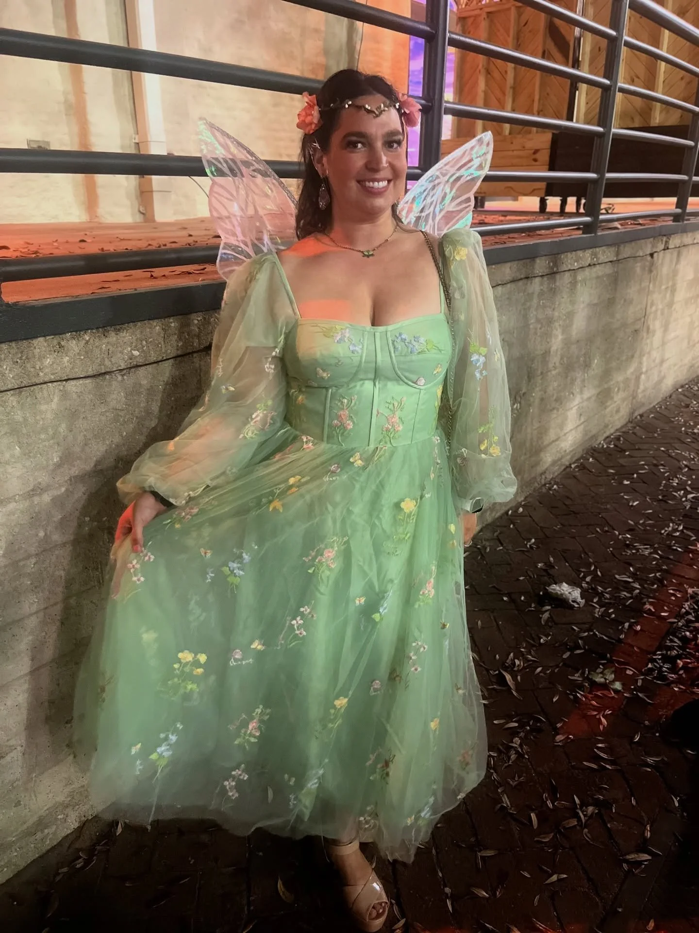 Spent last night in the City of Starlight. Thank you @sarahebaus for hosting! I truly felt like I was at Rita&rsquo;s 😆