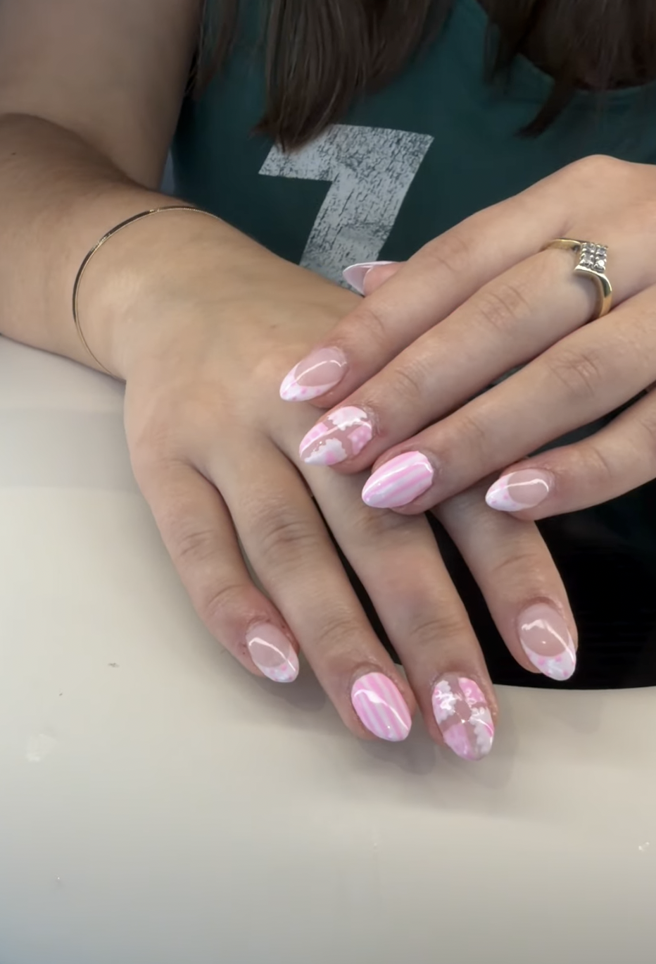 Lucy_Salon Saloon_Nail Artist4.png