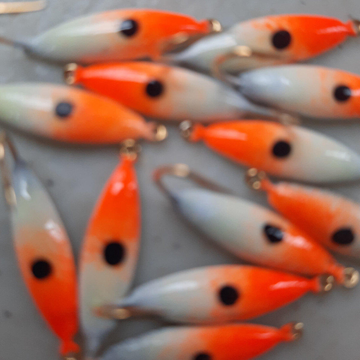 lightning_orange_white.jpg