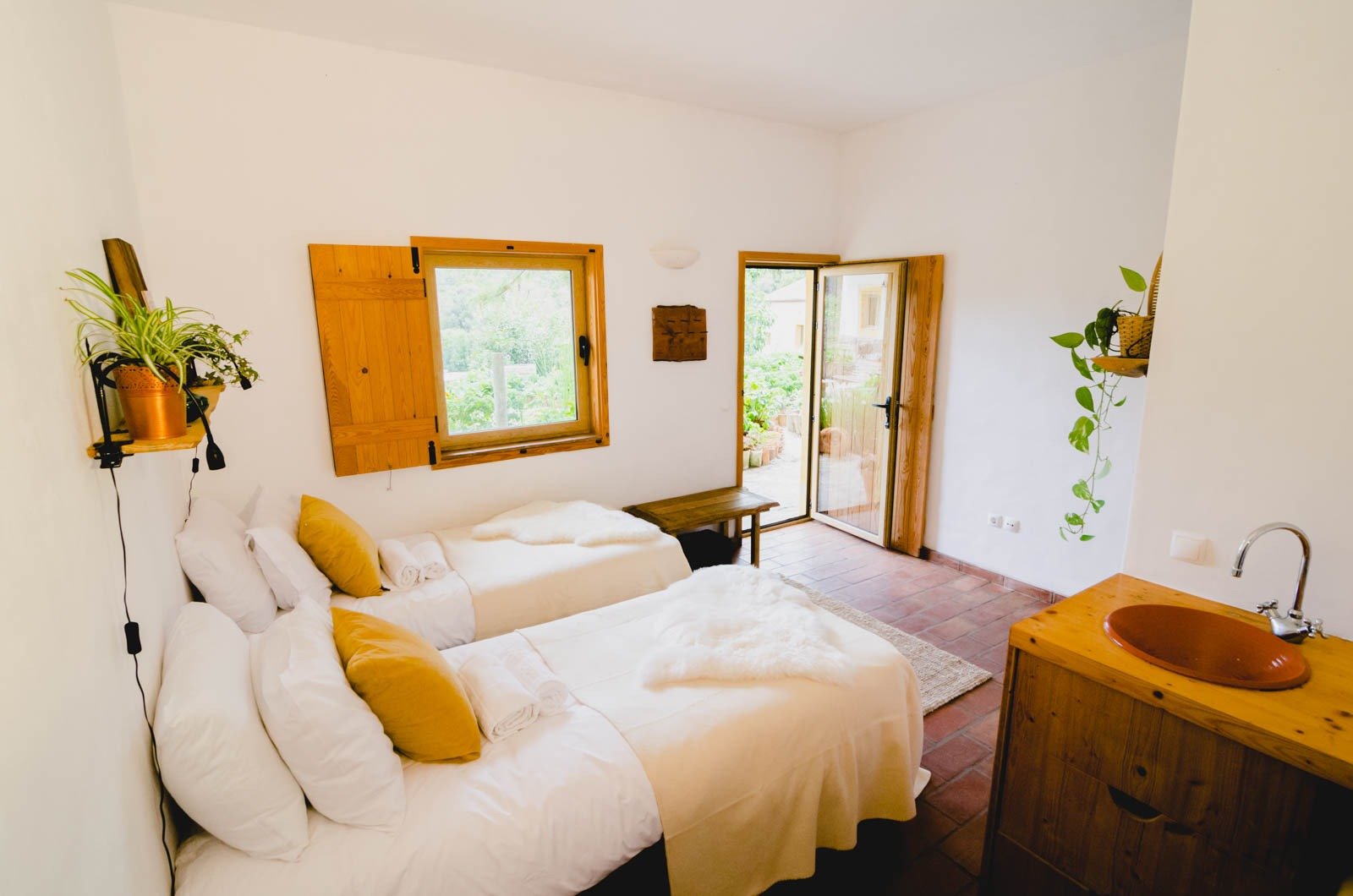 6 private suites incl. bathroom