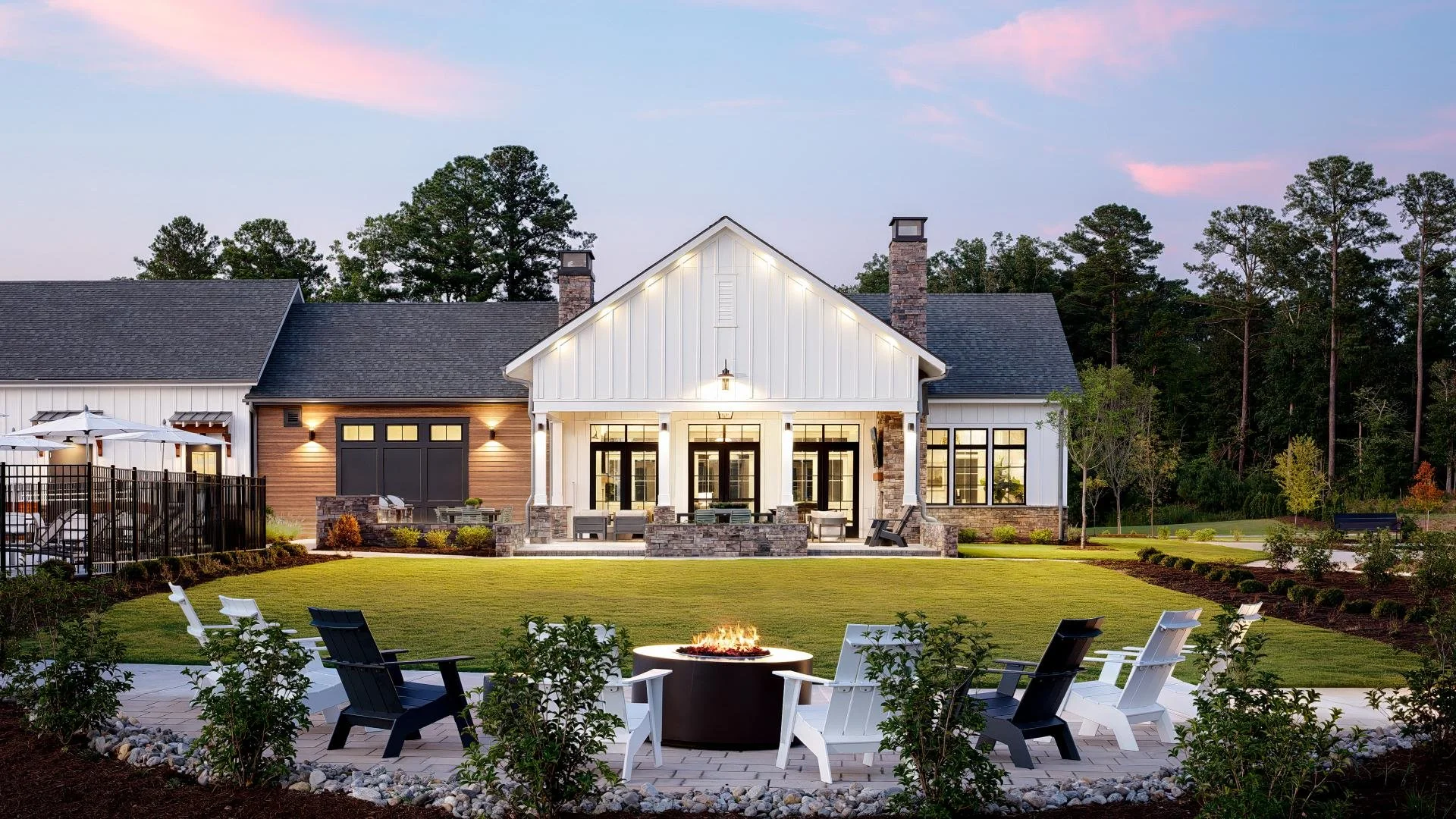 Regency_at_Holly_Springs_Back_Exterior_2_Updated_1920.jpg