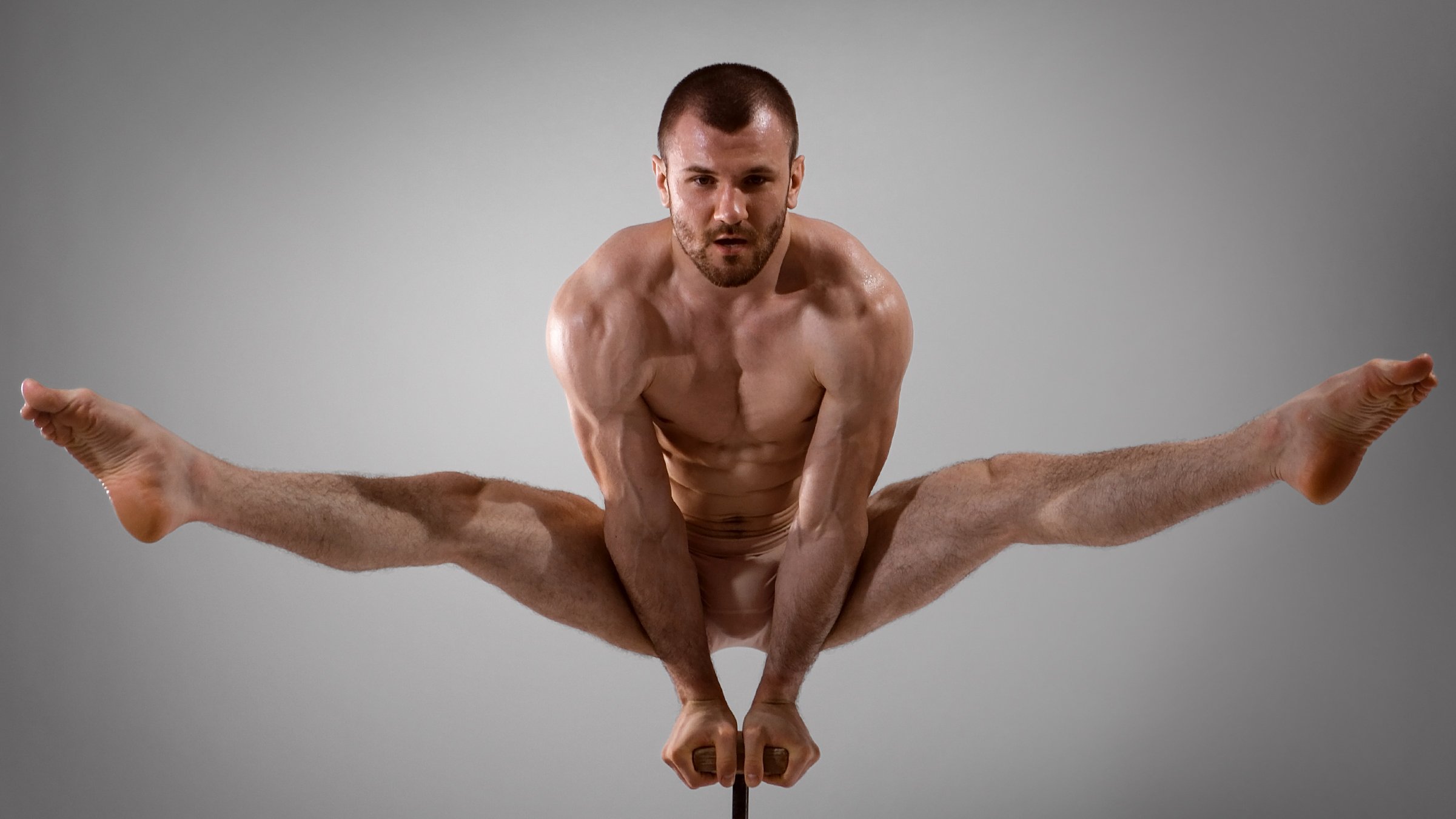 acrobat1.jpg