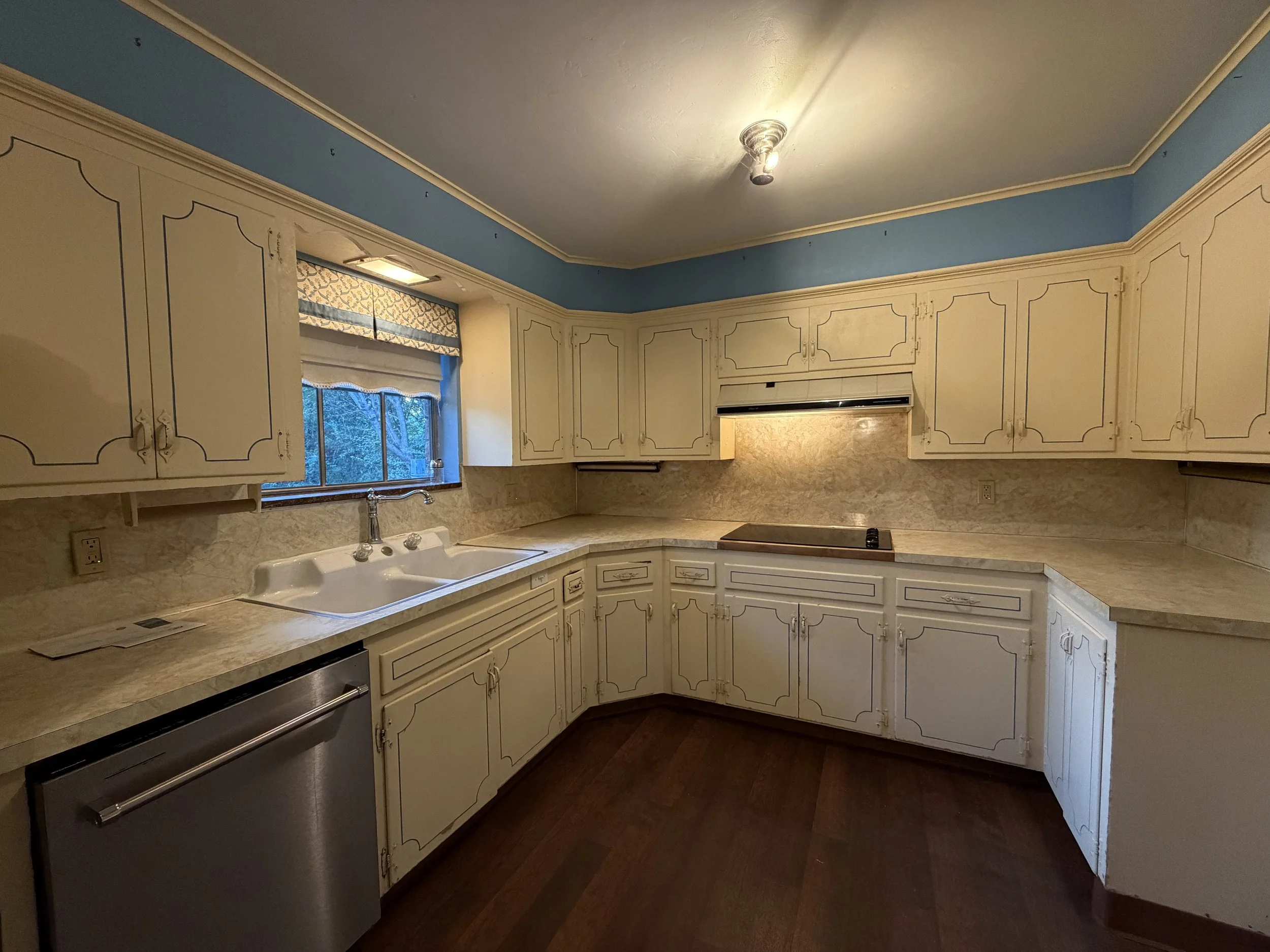 6201 Barnes_Kitchen 8.jpeg