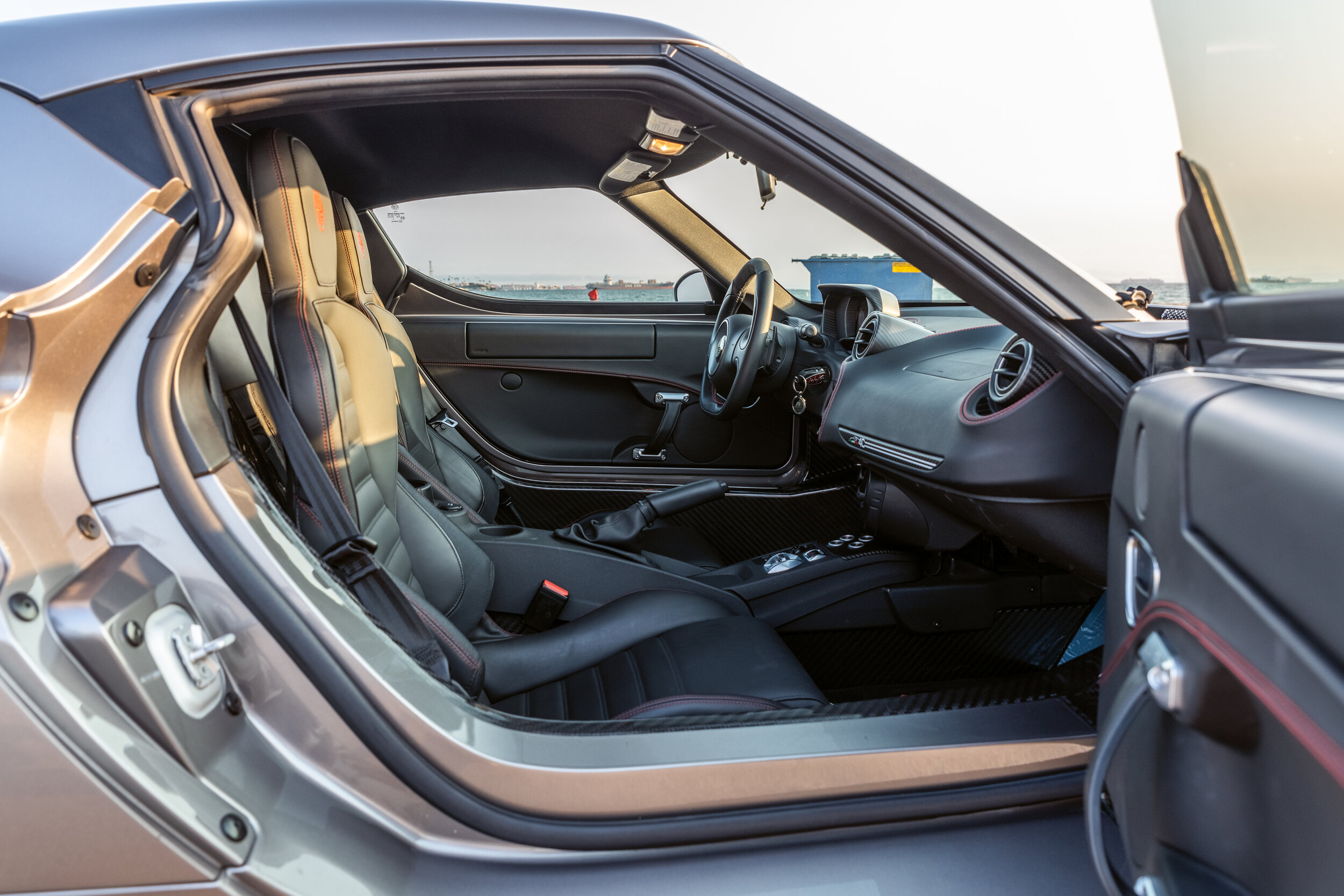 Interior2.jpg