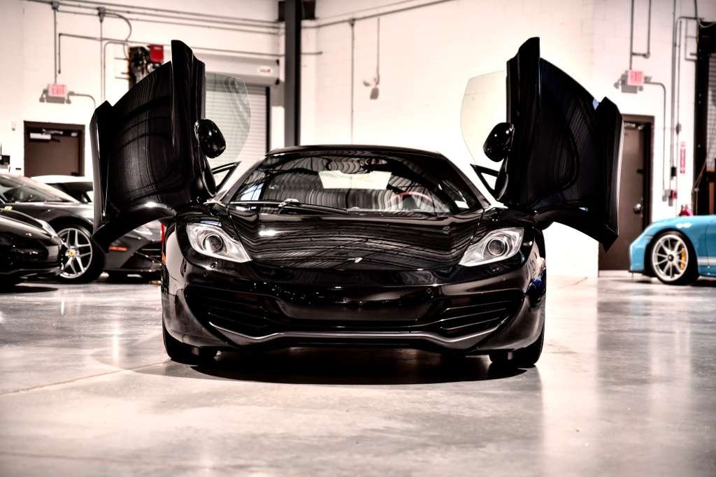 2012 McLaren MP4-12C Coupe