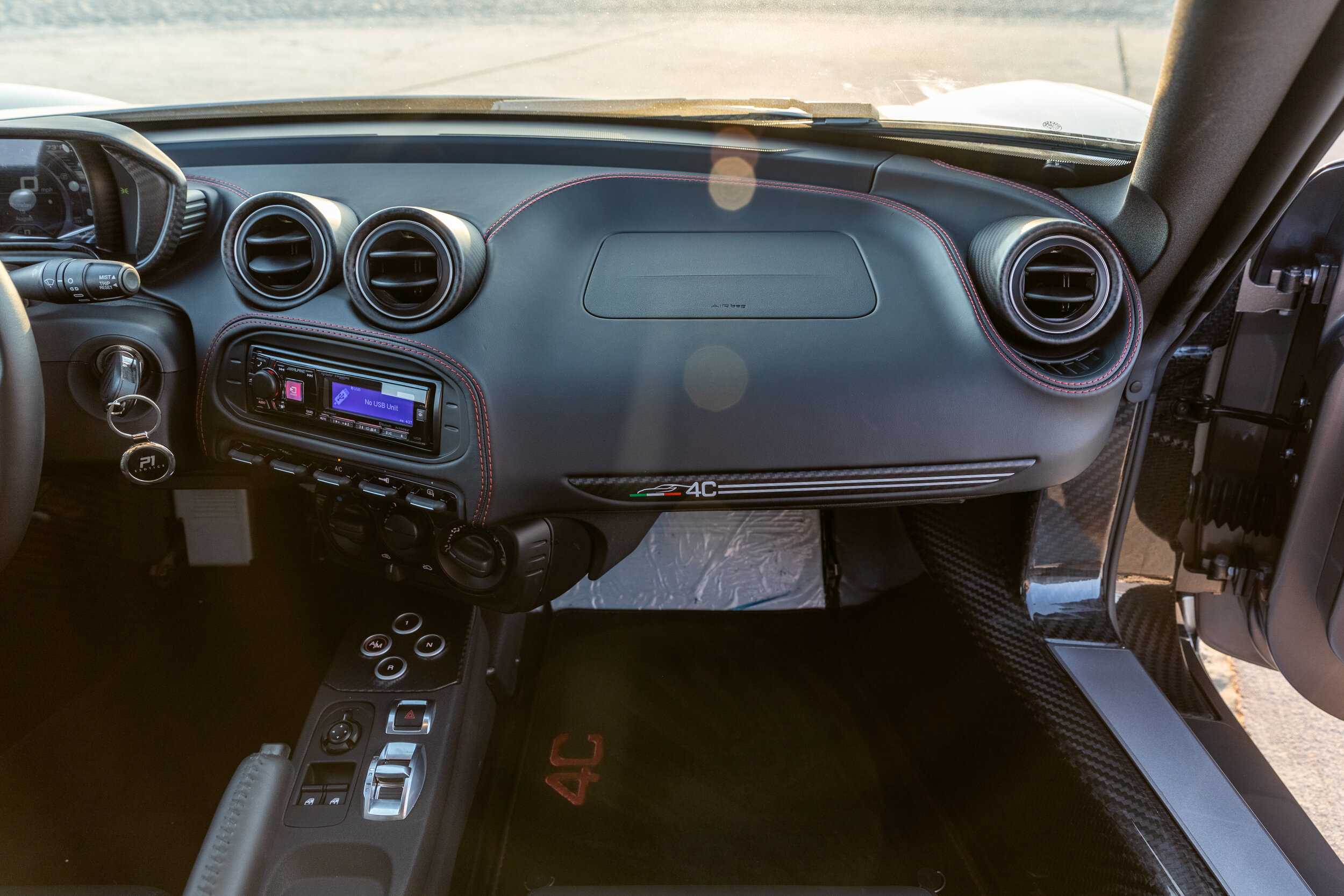 Interior4.jpg