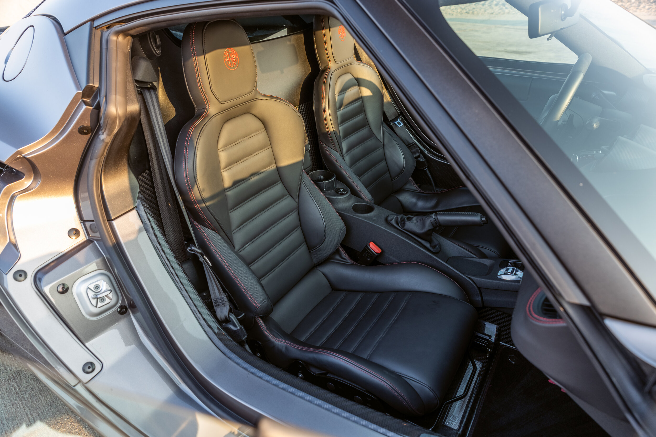 Interior1.jpg