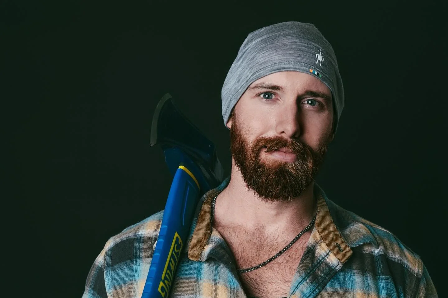 Just a man and his 🪓 #professionalheadshot #nontraditionalheadshot #sarahharrisonphoto #headshotphotographer