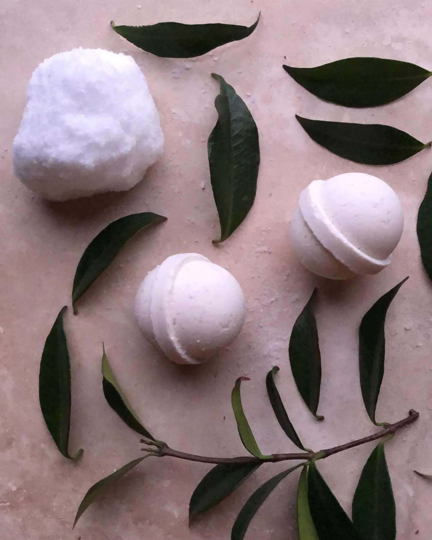 Indulge in the soothing power of 🌿 ZOZ Wellness CBD and herbal 🛀 bath bombs, providing relief for aches and so much more. Immerse yourself in a blissful experience, as the calming CBD and natural herbs work their magic on your body and mind. Whethe