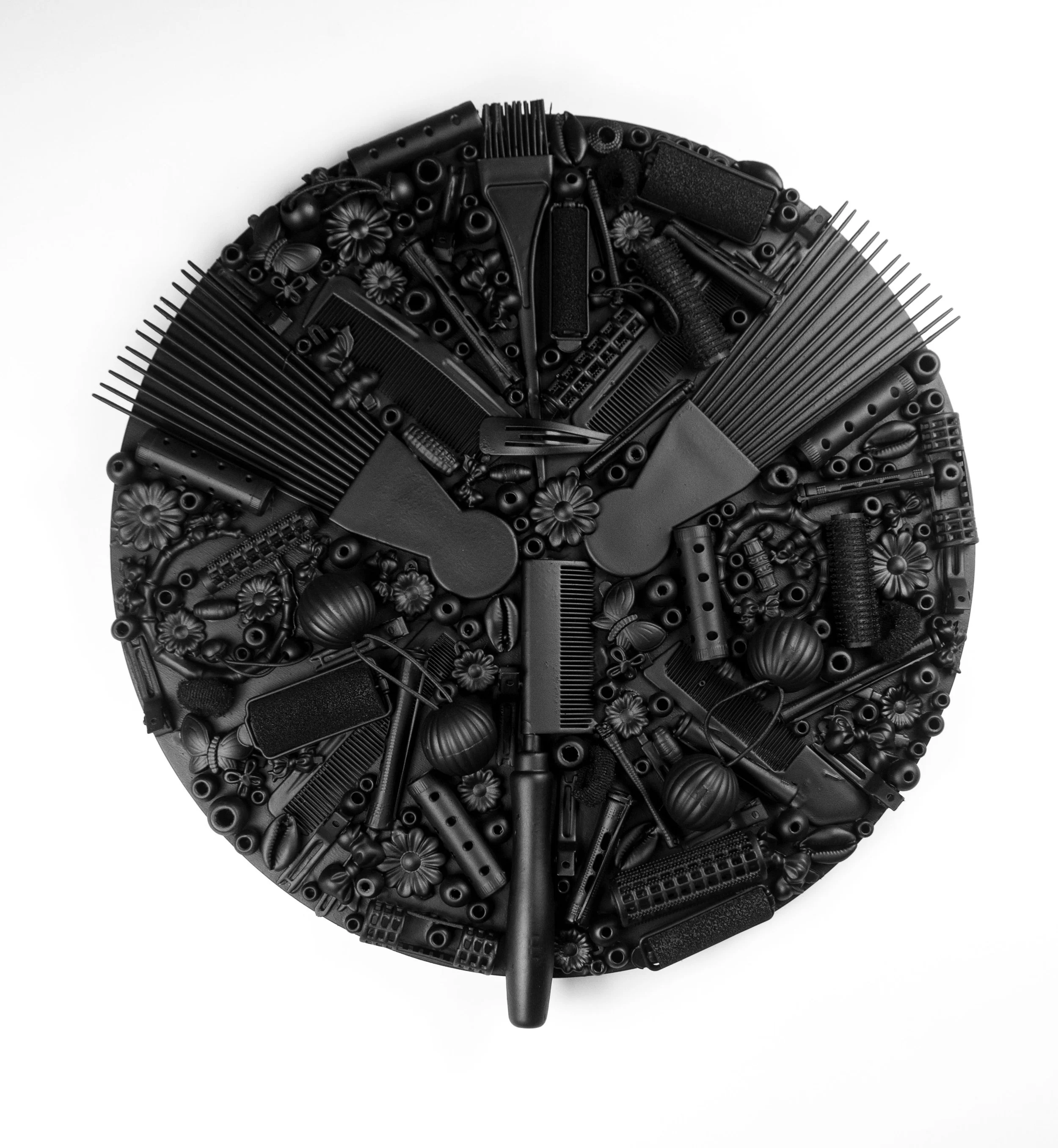 Pick N’ Play 2025 16” Wood Round Panel with Found Objects