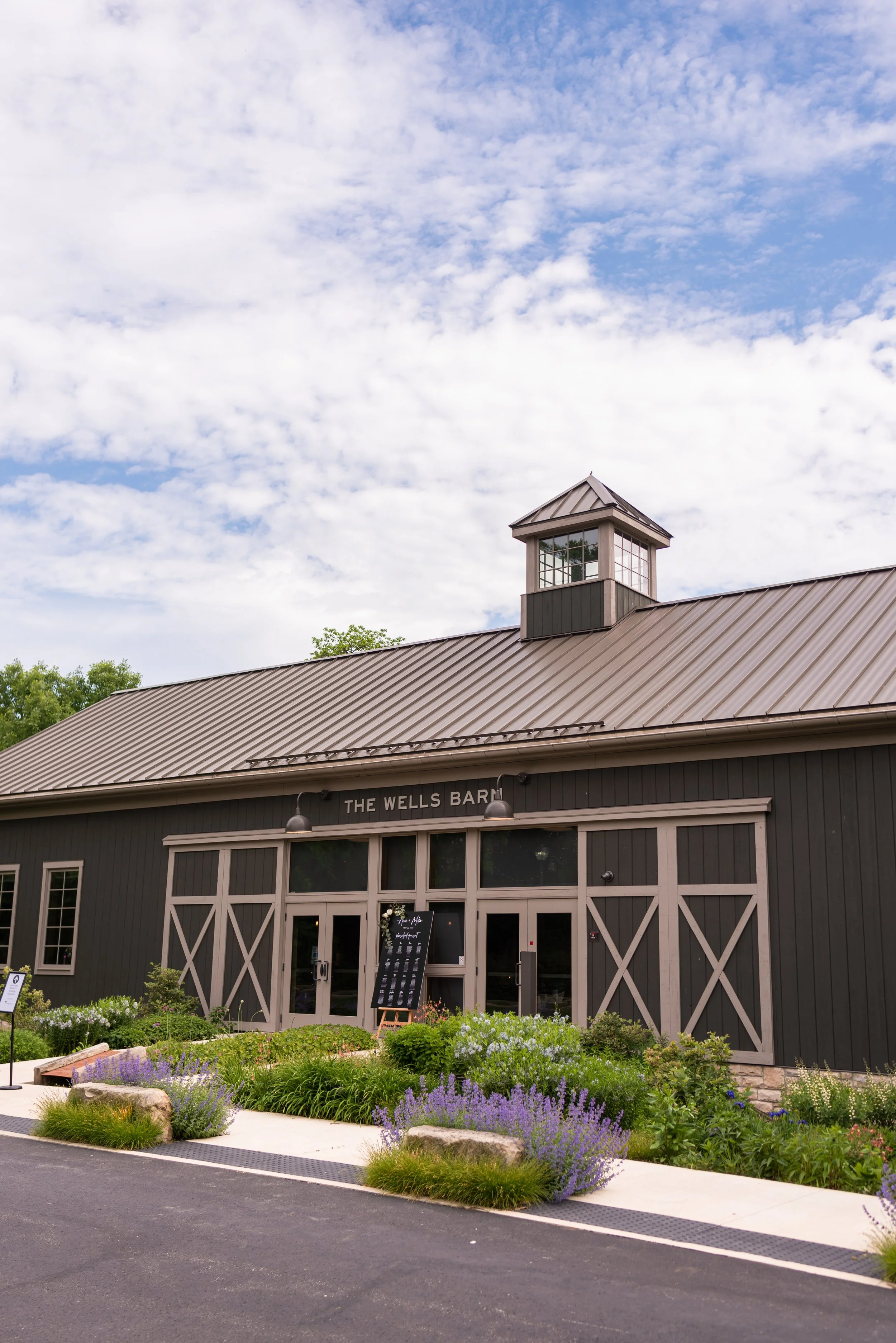 Annie and Mike-7.jpg