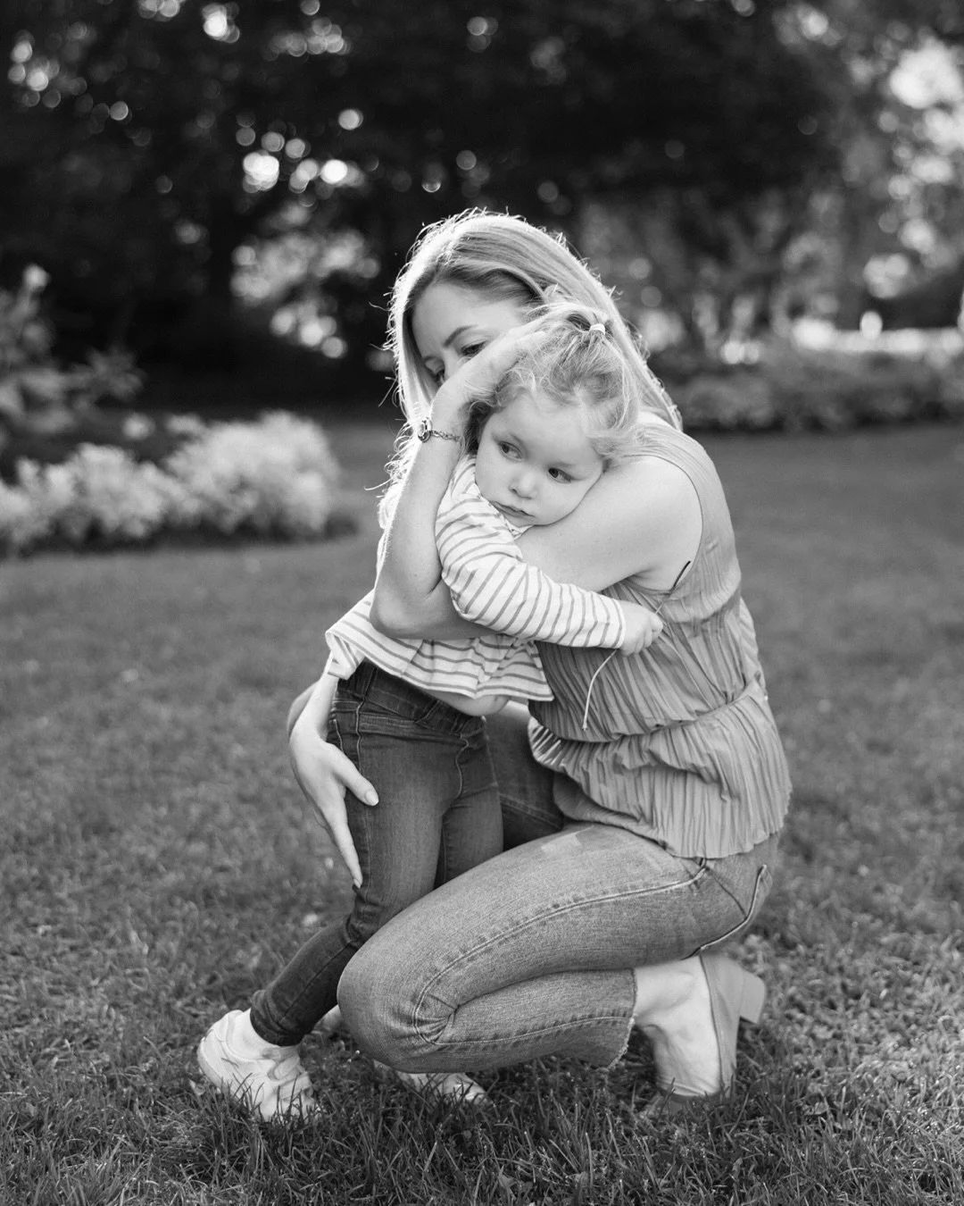 An early morning session with one of my favourite families. It&rsquo;s such a joy getting to photograph them again and agaIn 🤍

#torontophotographers #torontoportraitphotographer #family #familyphotography