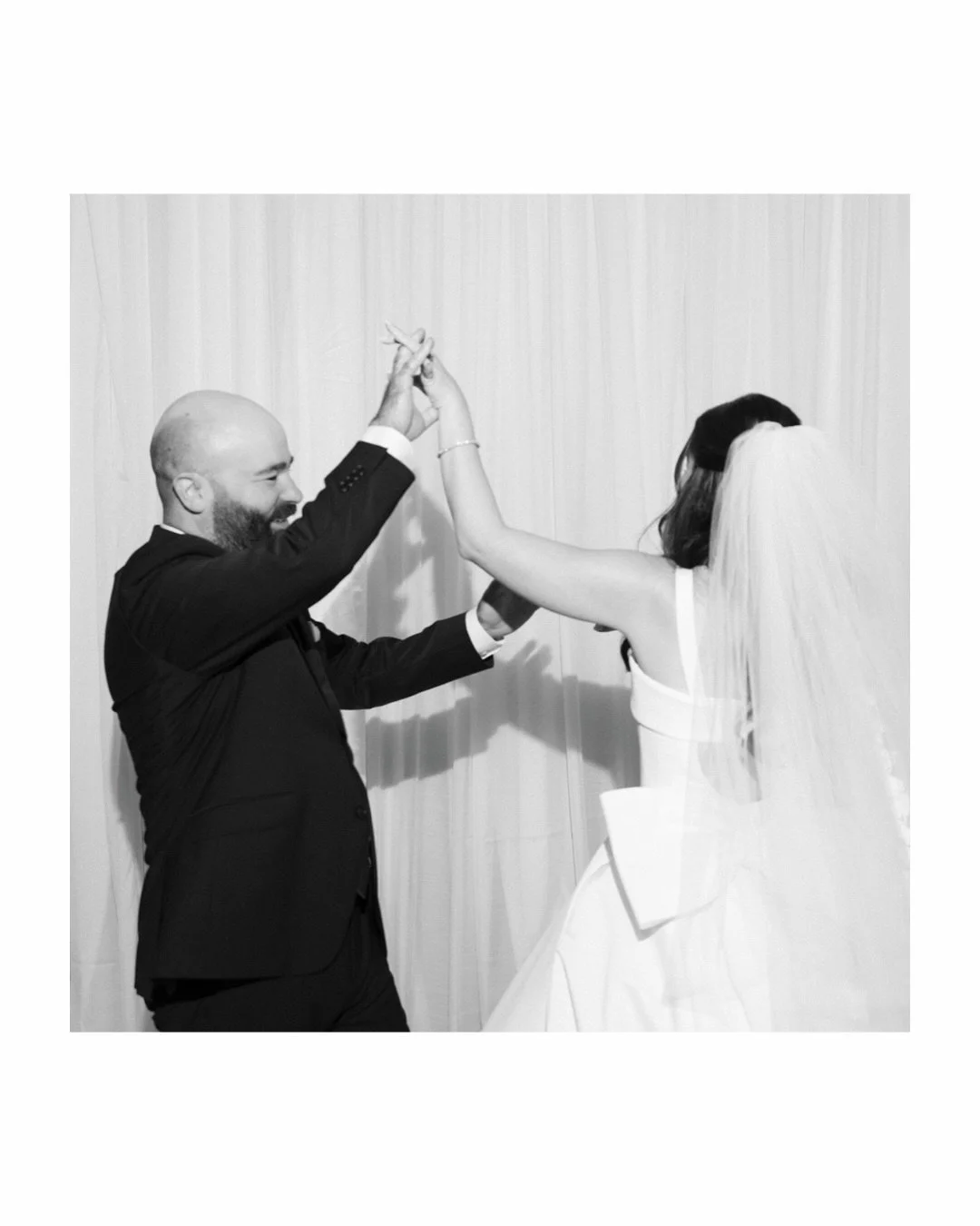 🤍🖤🤍

Planning: @hgplanners 
Second Shooter: @_volkfilms 
Hair: @hairbycourtfads 
Makeup: @kimc.beauty 
Wedding dress designer: @ritavinieris 
DJ: @solepower