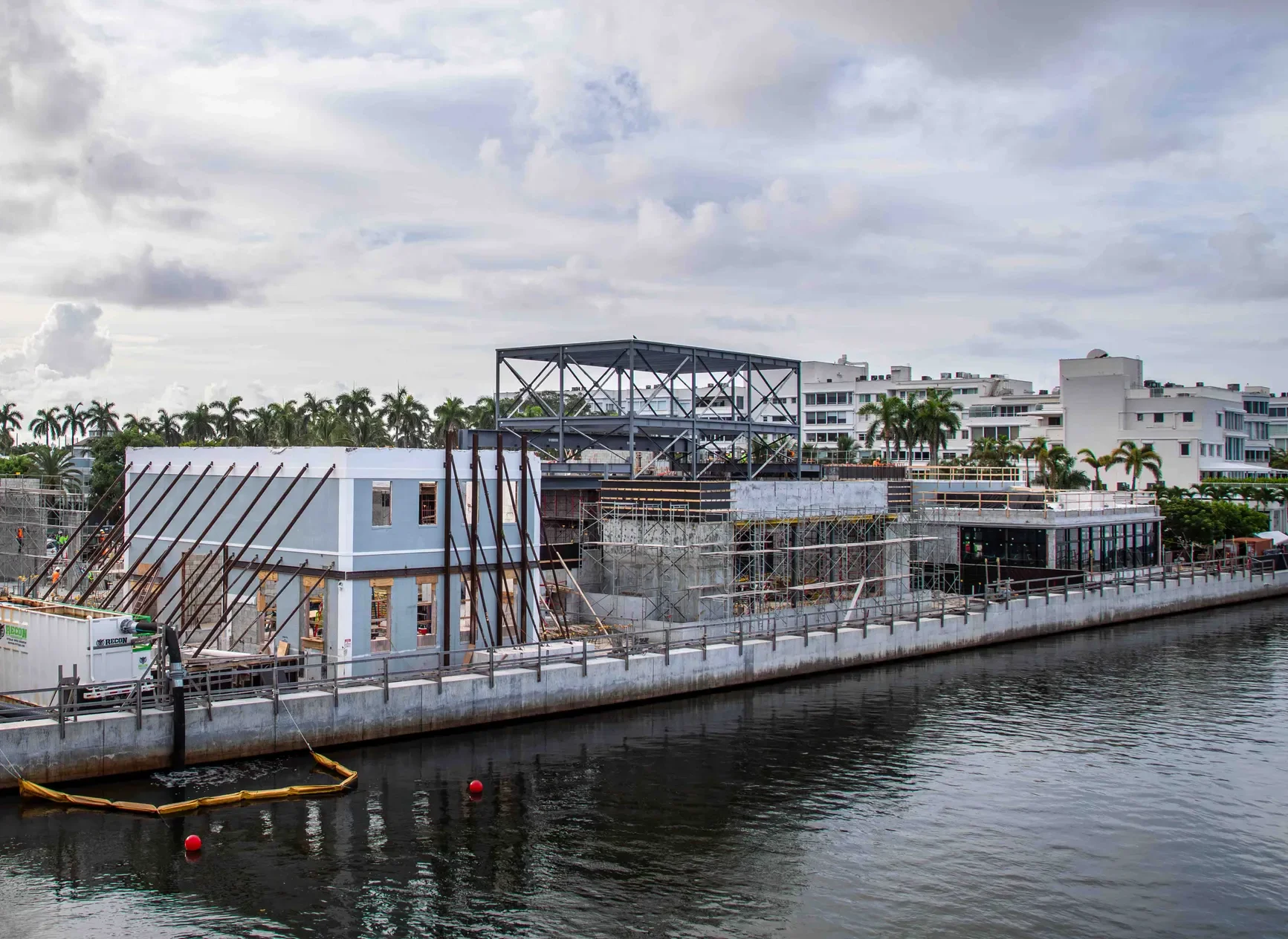 ROYAL POINCIANA PLAZA | Palm Beach, FL 