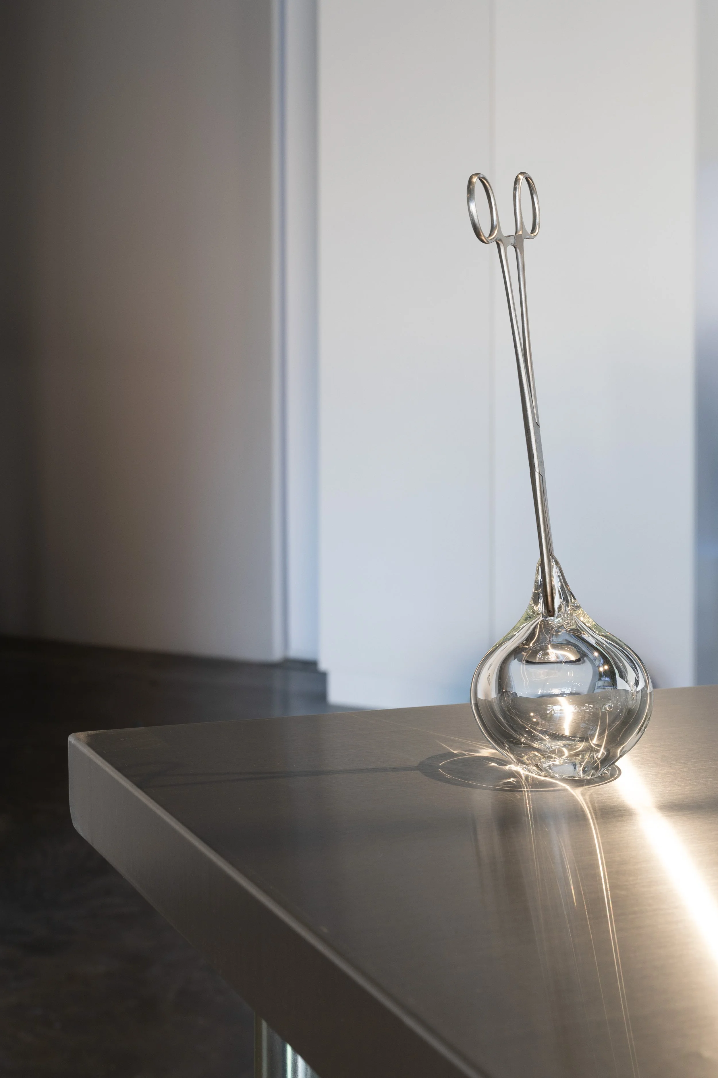  Xavier Marz,  Quiet Violations,  2025. 