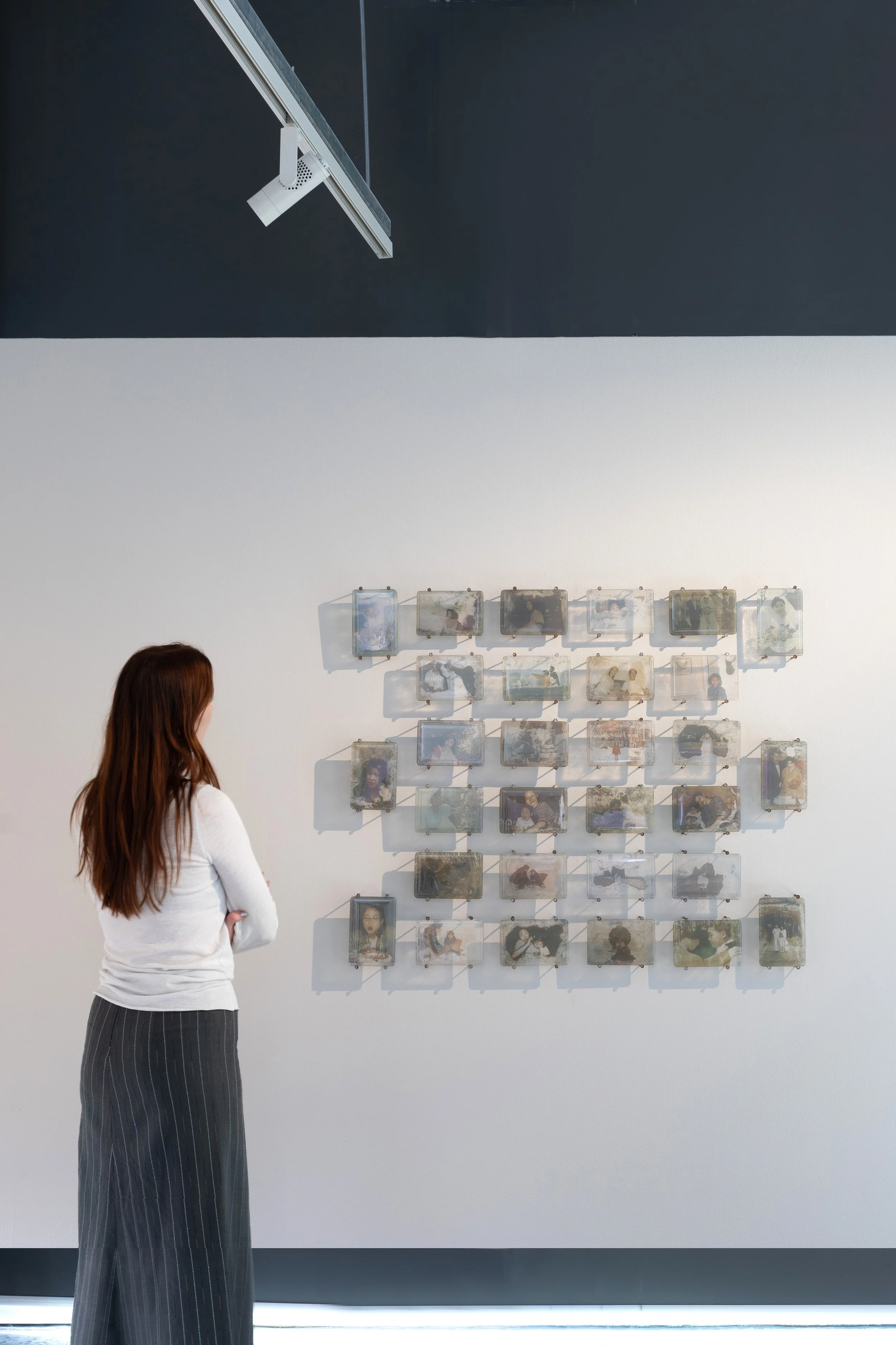  Estelle Yoon,  누구의 기억 (Second Exposure),  2025. 