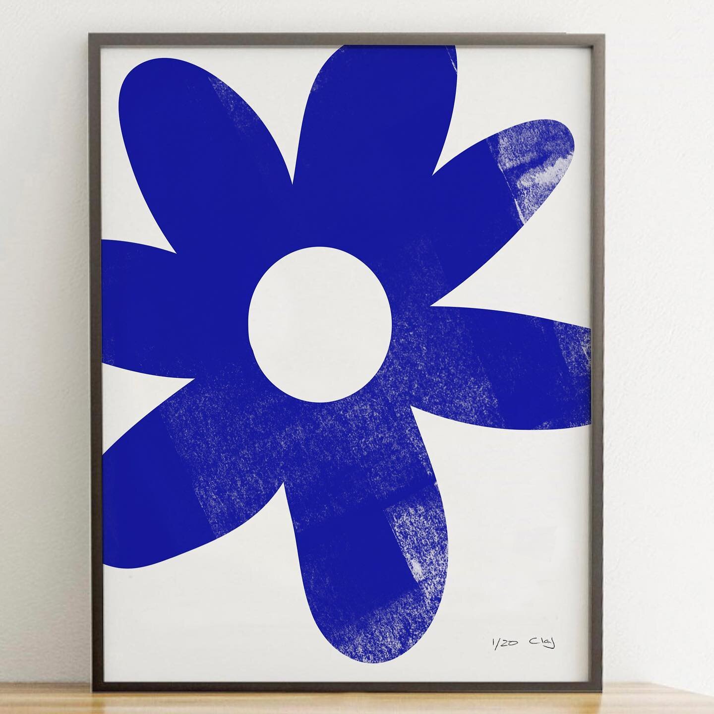 Flower Power No. 1 - today the Sydney weather is so beautiful, it feels like we&rsquo;ve had rain forever so the blue sky is so nice it made me want to create a little thank you to the power of nature. #creative #art #printmaker #flowers  #flowerpowe