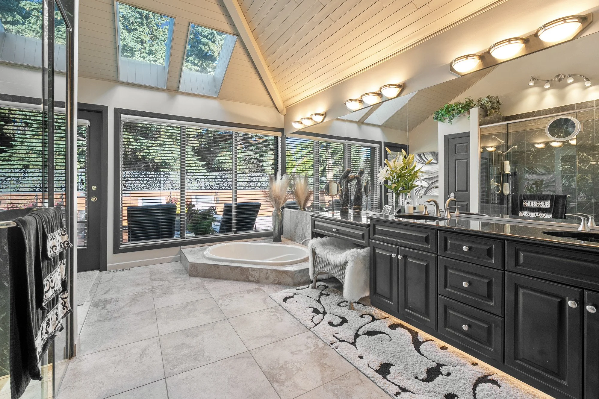 327 Emerald Court - Gary Emde-27.jpg