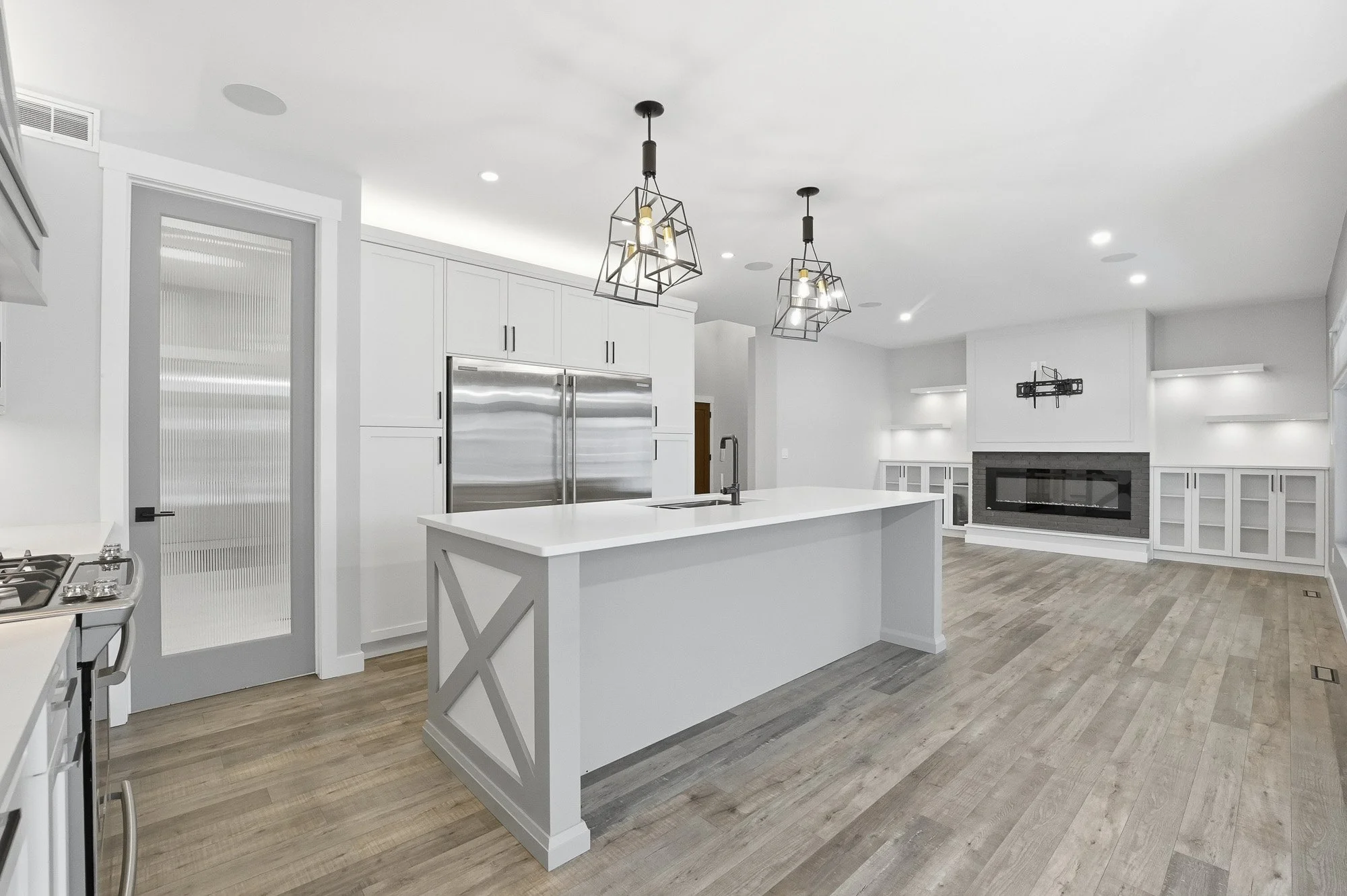 559 Bolstad Way - Edgewater-07.jpg