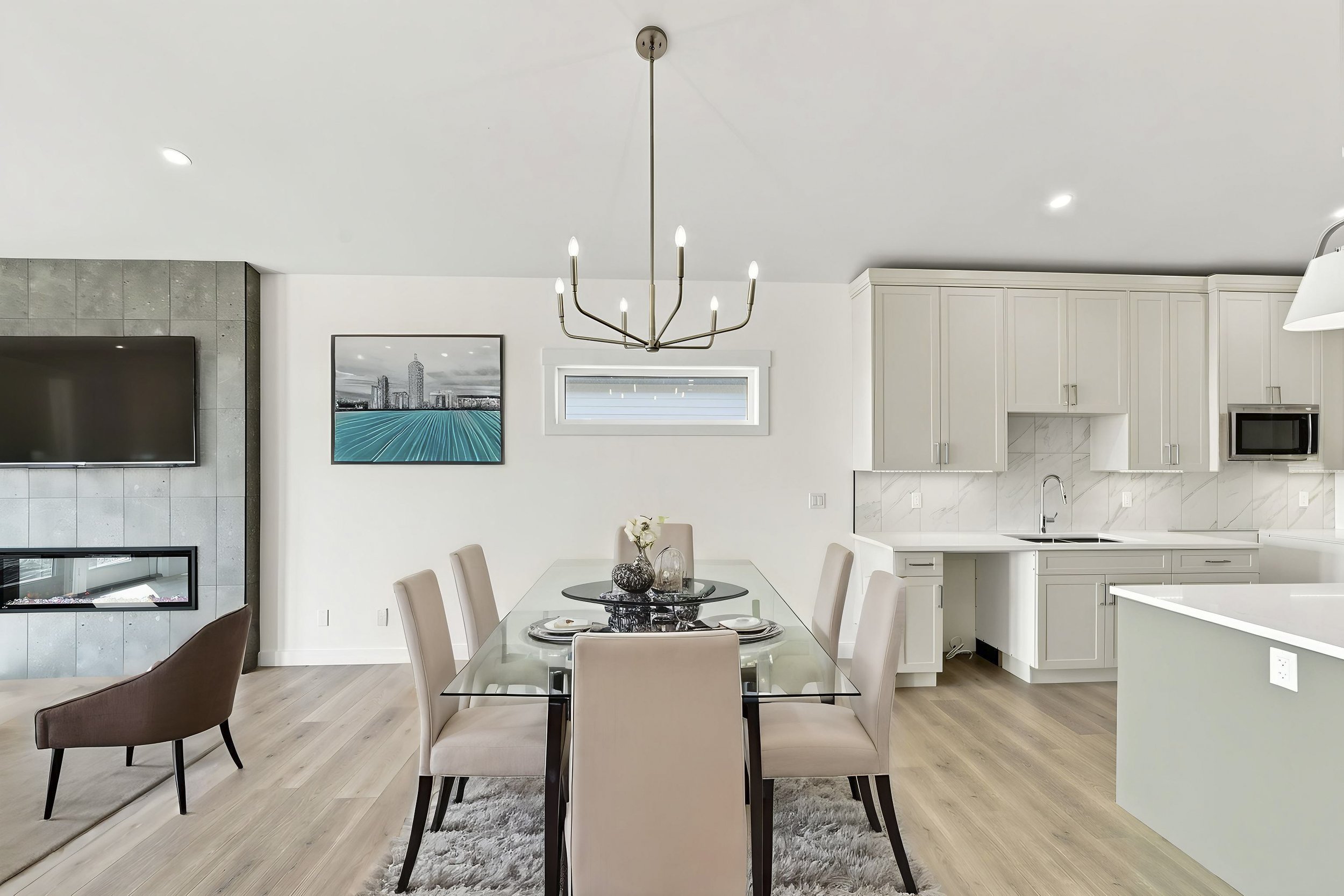 Virtual staging example of a bright dining room with contemporary furnishings