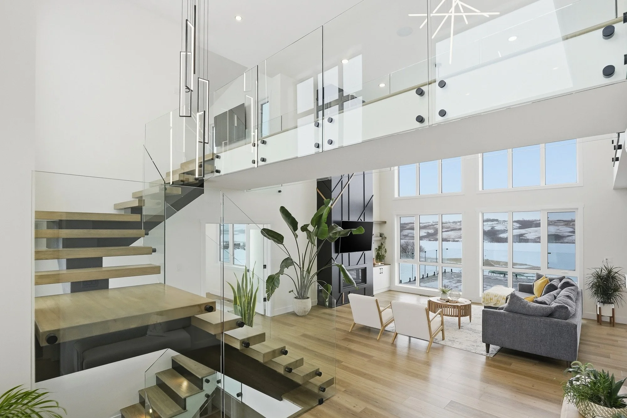91 Sunrise Drive South - Dawn Foord-02.jpg